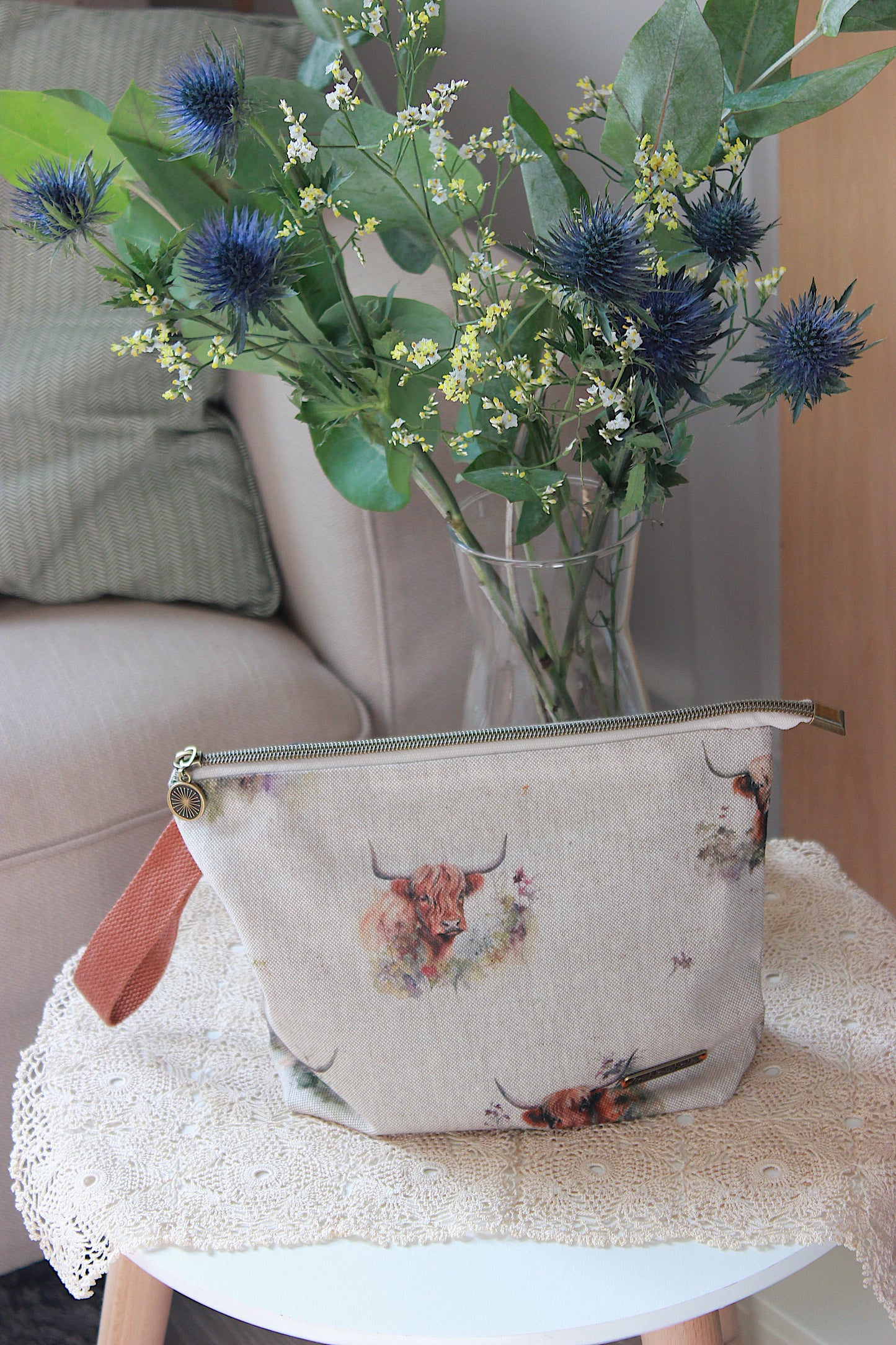 Knitting Project Bag with Built-in 15cm 6” DPN Holder| Highland Cows Printed Digital Canvas Fabric
