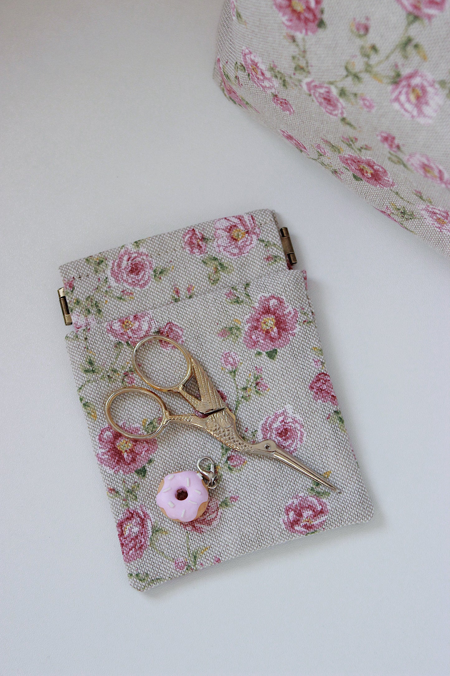 Knitting Project Bag with Built-in DPN Holder & Matching Squeeze Purse