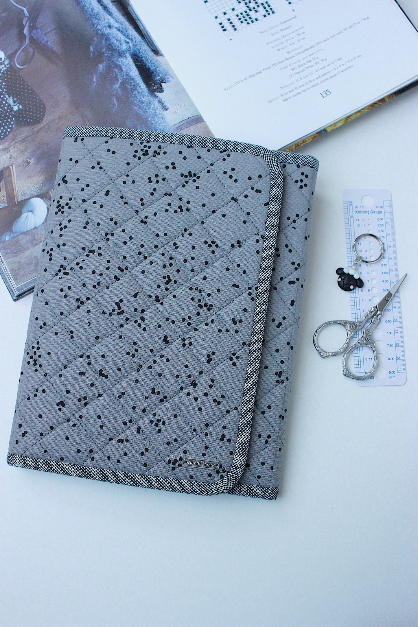 Elegant Grey Knitting Needles Organaiser