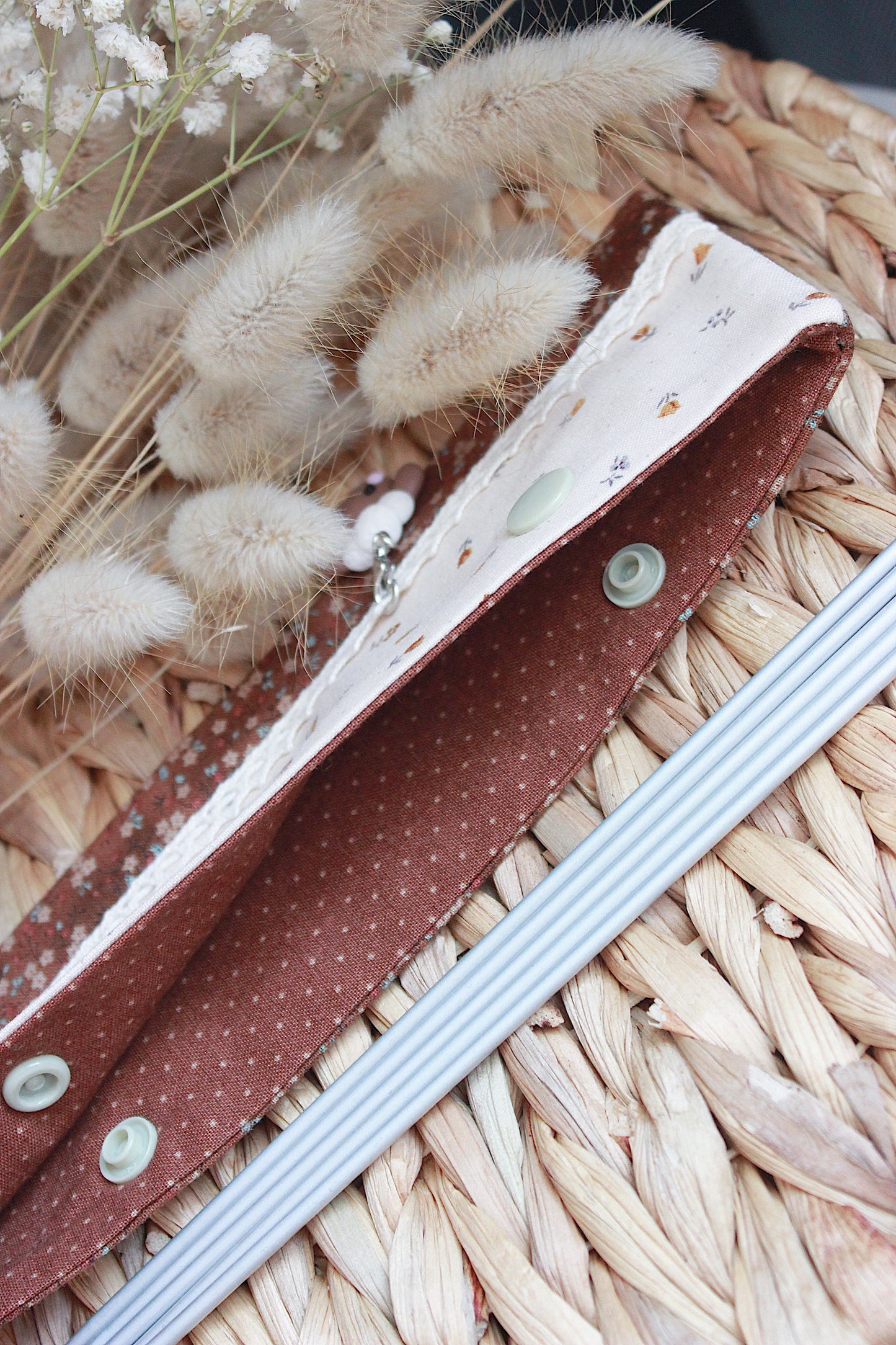 Vintage-Inspired Beige & Brown Flowers DPN Holder