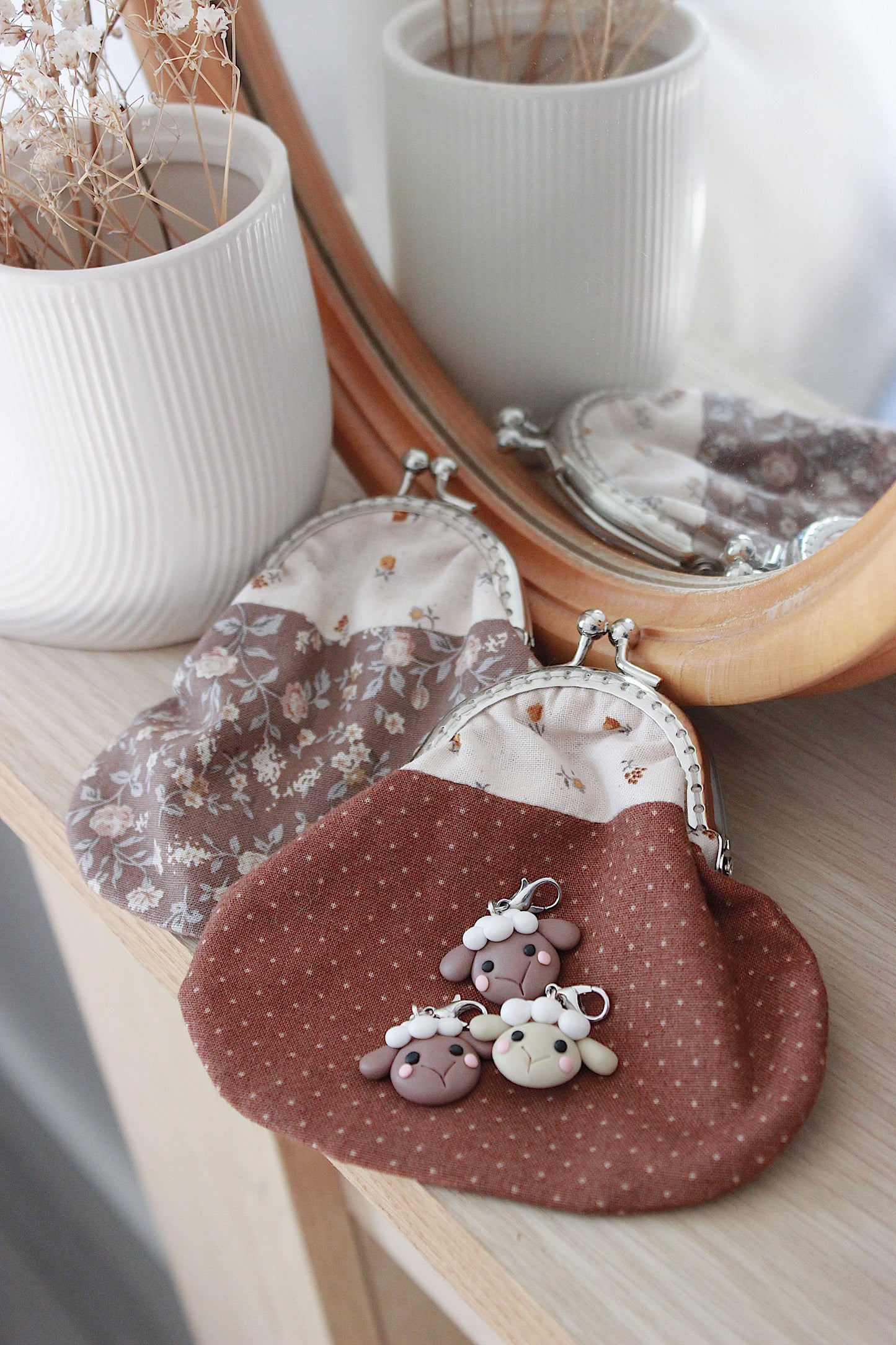 stitch marker, purse, Progress keeper, Metal frame purse, Knitting notions storage, knitting accessory, Knitters gift, Knit on the go, Holder