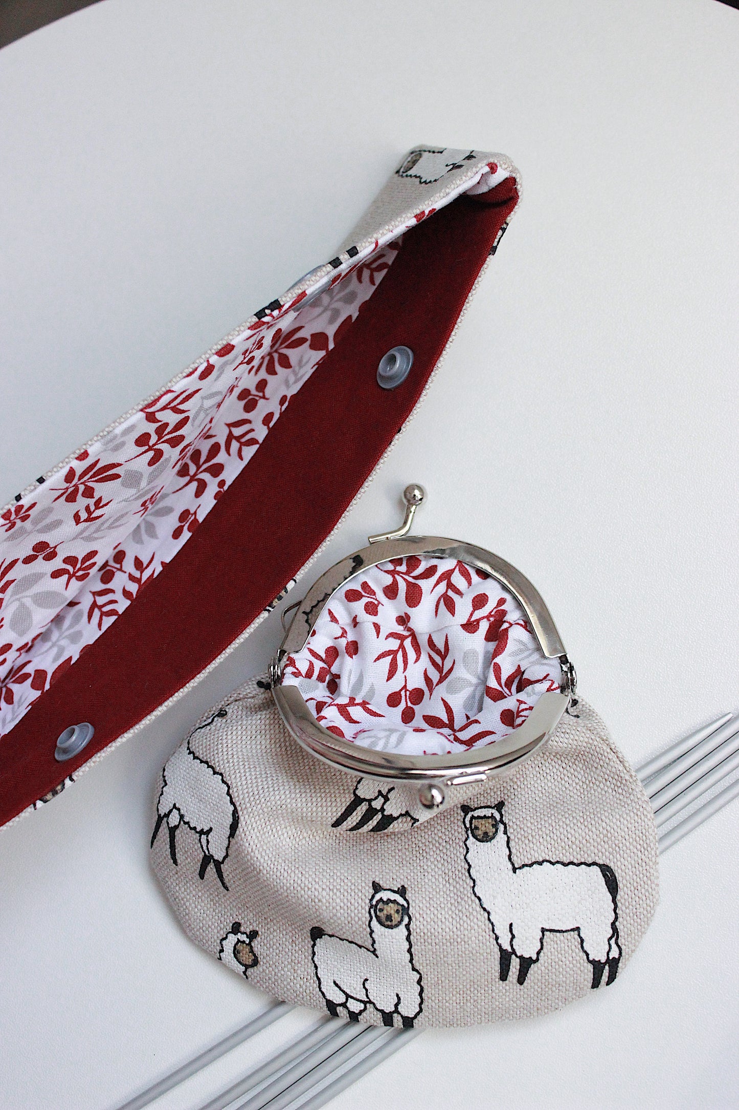 Alpacas Canvas DPN Holder & Metal Frame Coin Purse
