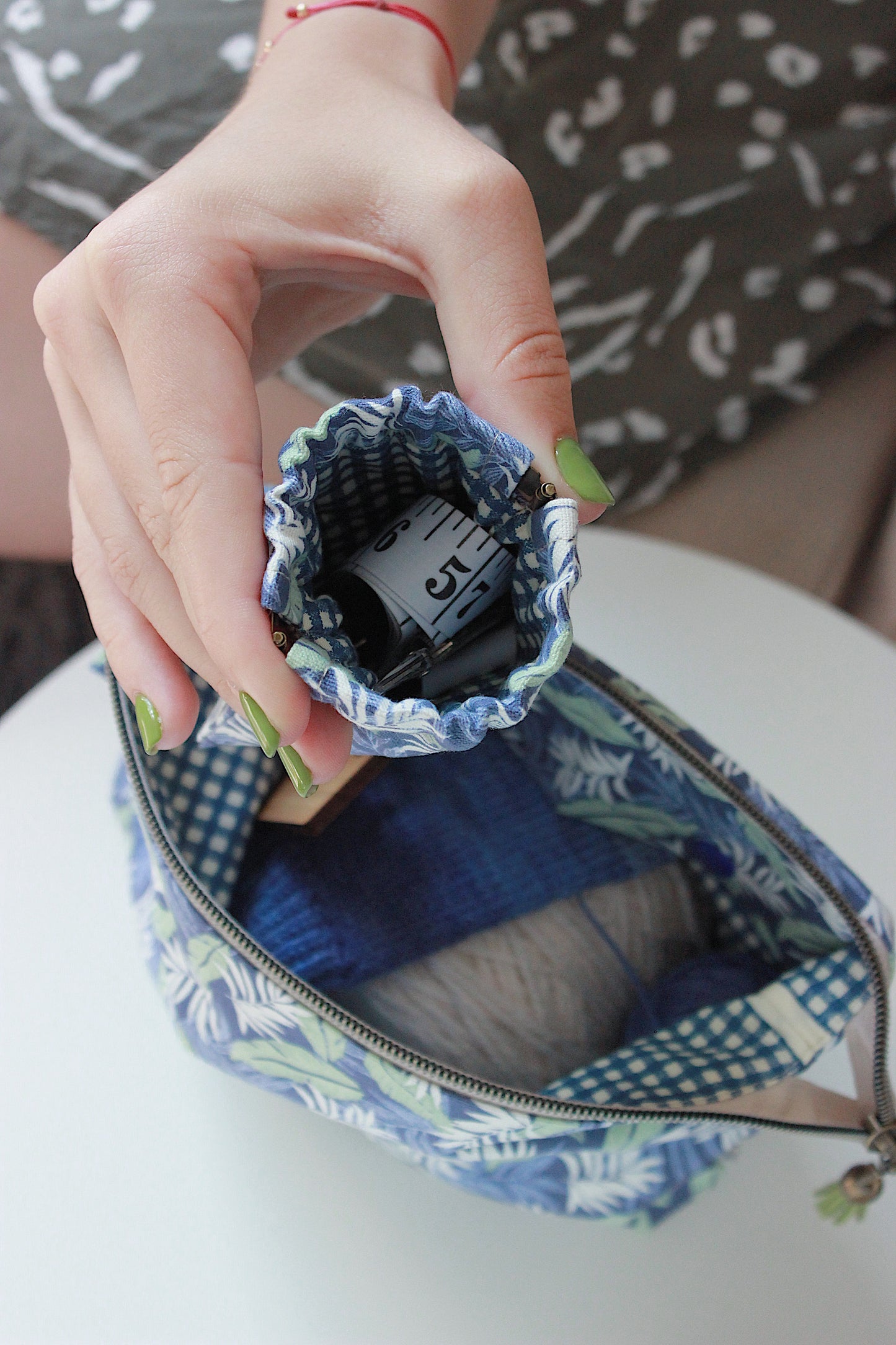 Knitting Project Bag with Built-in DPN Holder & Matching Squeeze Purse