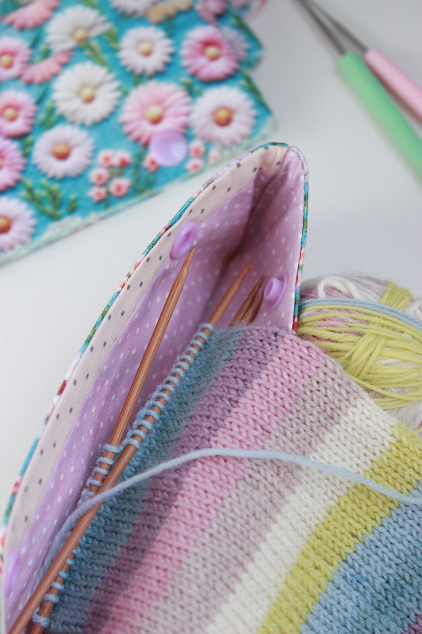 Embroidery Look Floral DPN/Crochet Hook Holder