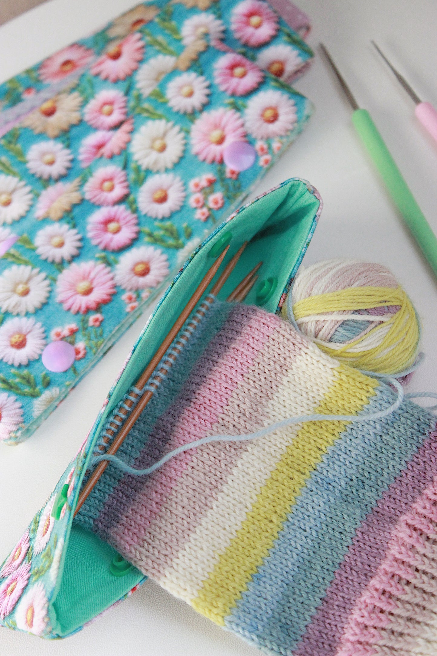 Embroidery Look Floral DPN/Crochet Hook Holder