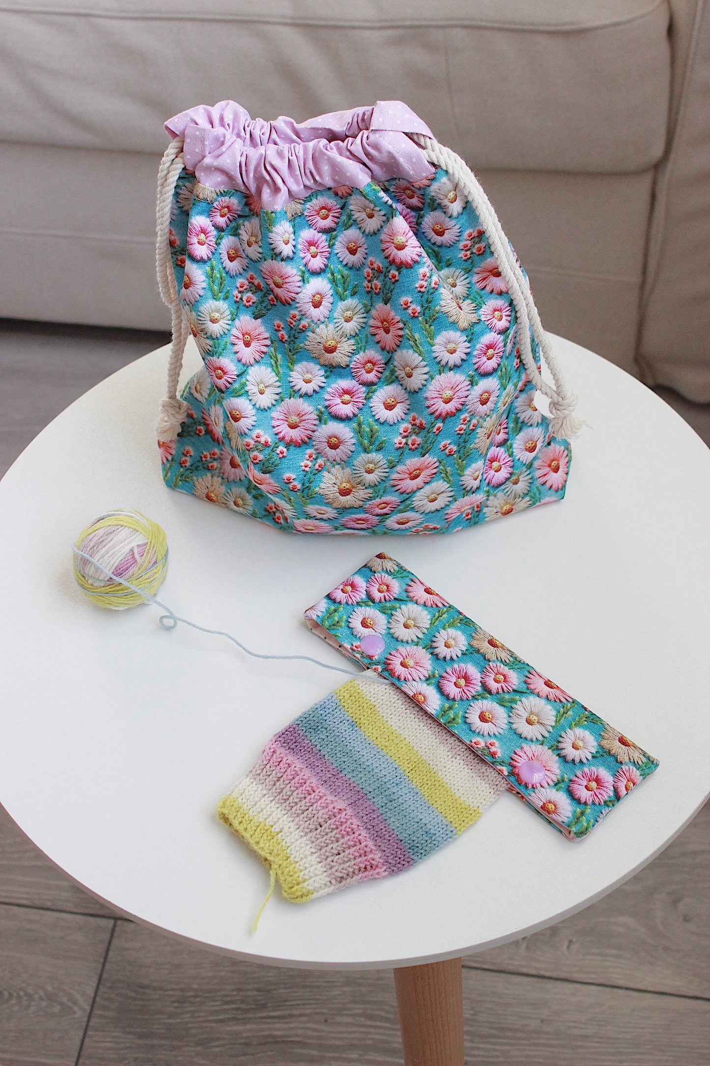Embroidery Look Floral DPN/Crochet Hook Holder