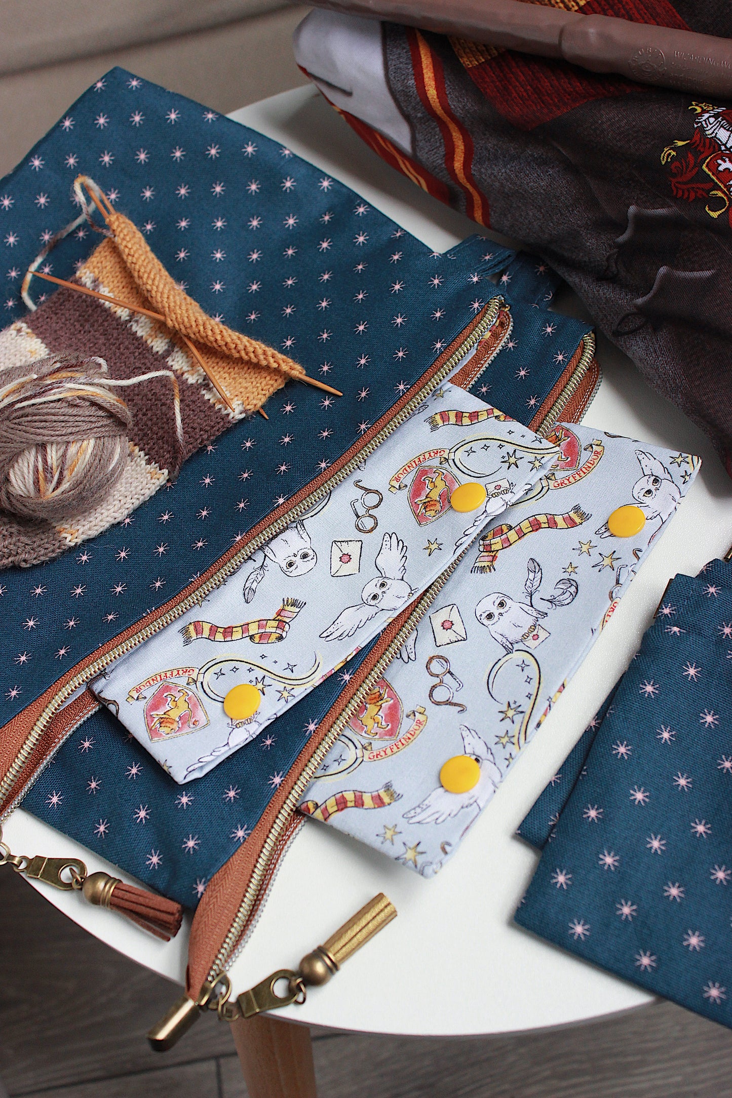 Hermione's Knitting Project Bag with Built-in DPN Holder & Matching Squeeze Purse