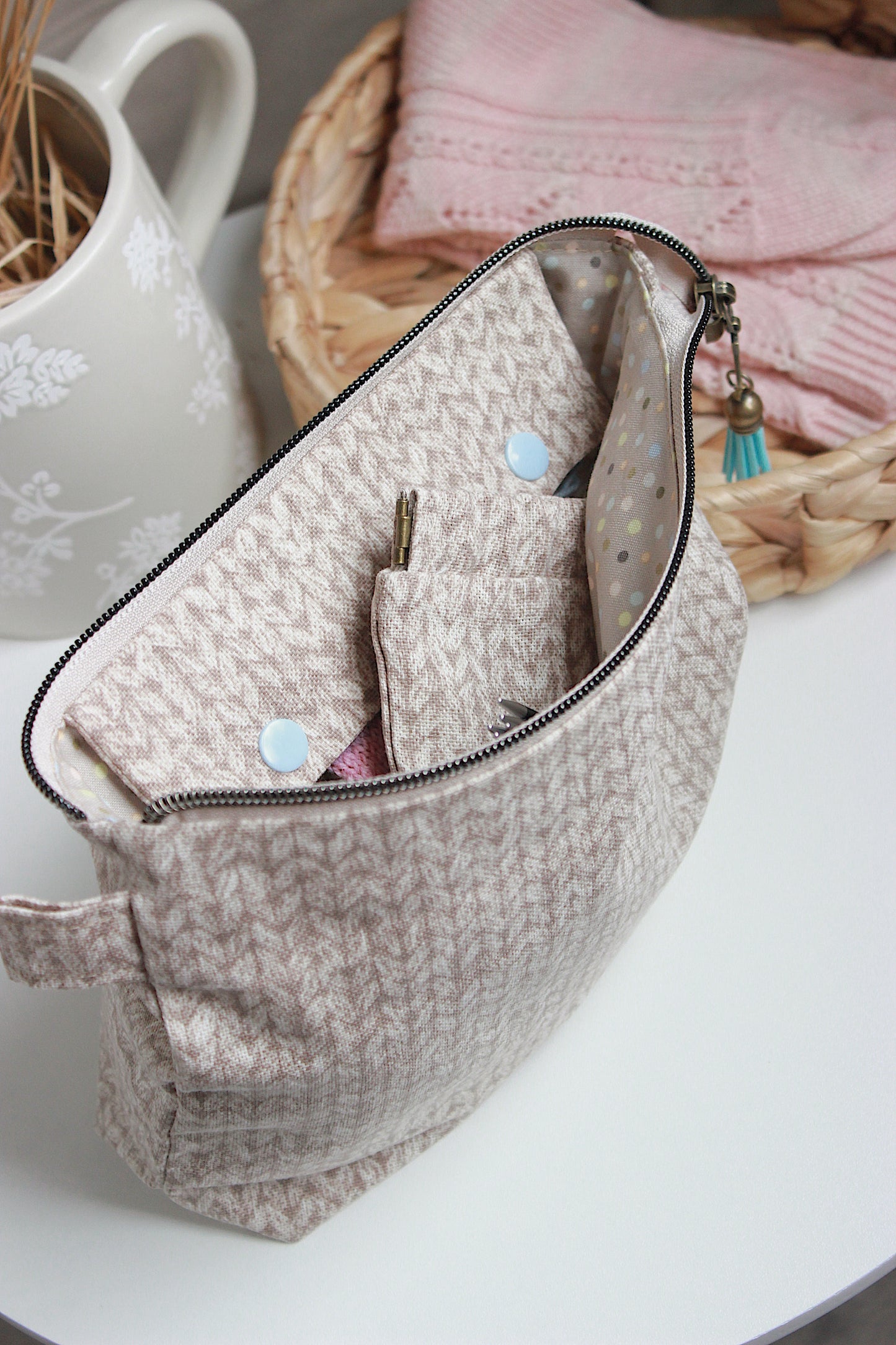 Beige Knitting Project Bag with Built-in DPN Holder & Matching Squeeze Purse