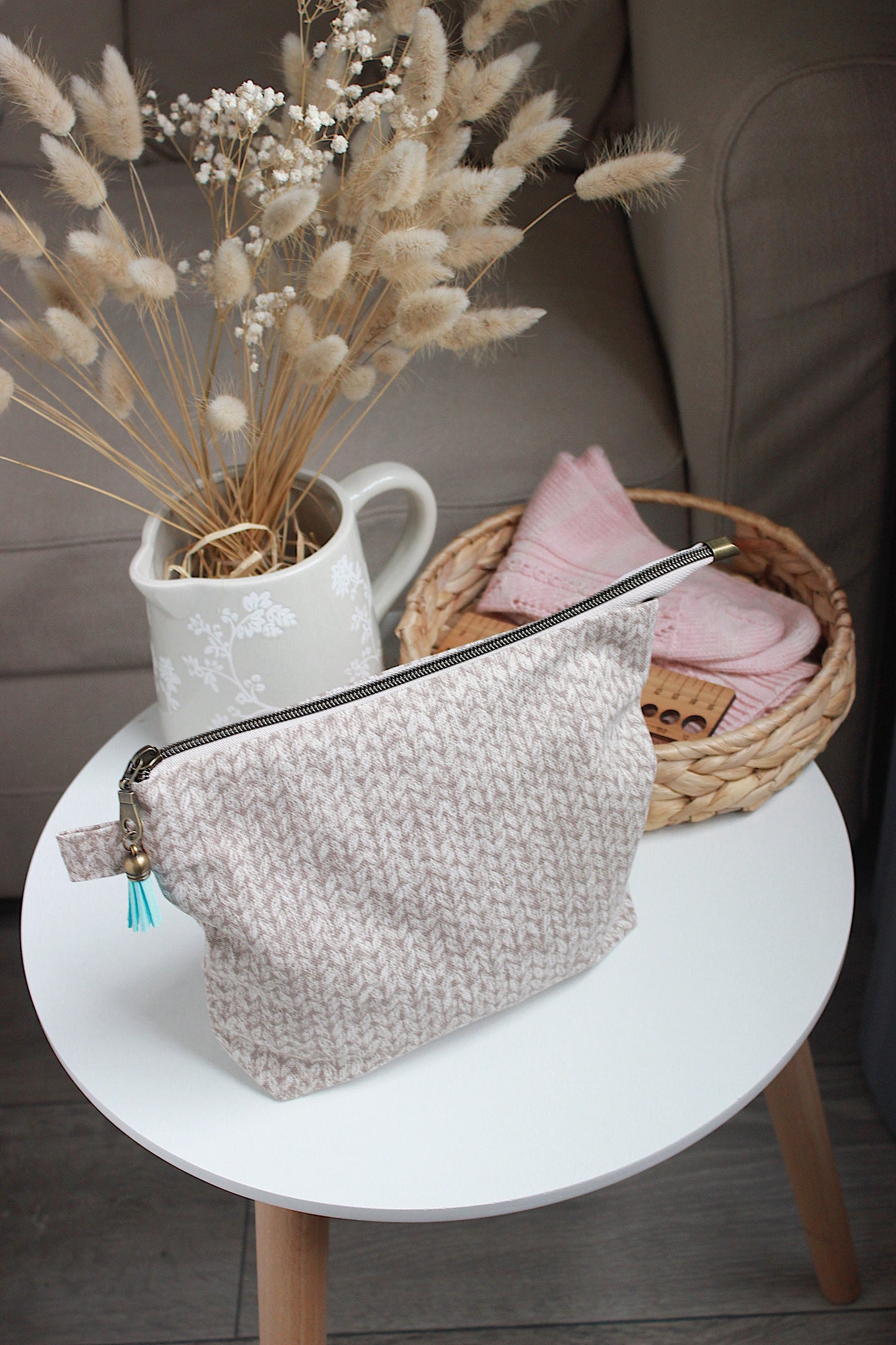 Beige Knitting Project Bag with Built-in DPN Holder & Matching Squeeze Purse