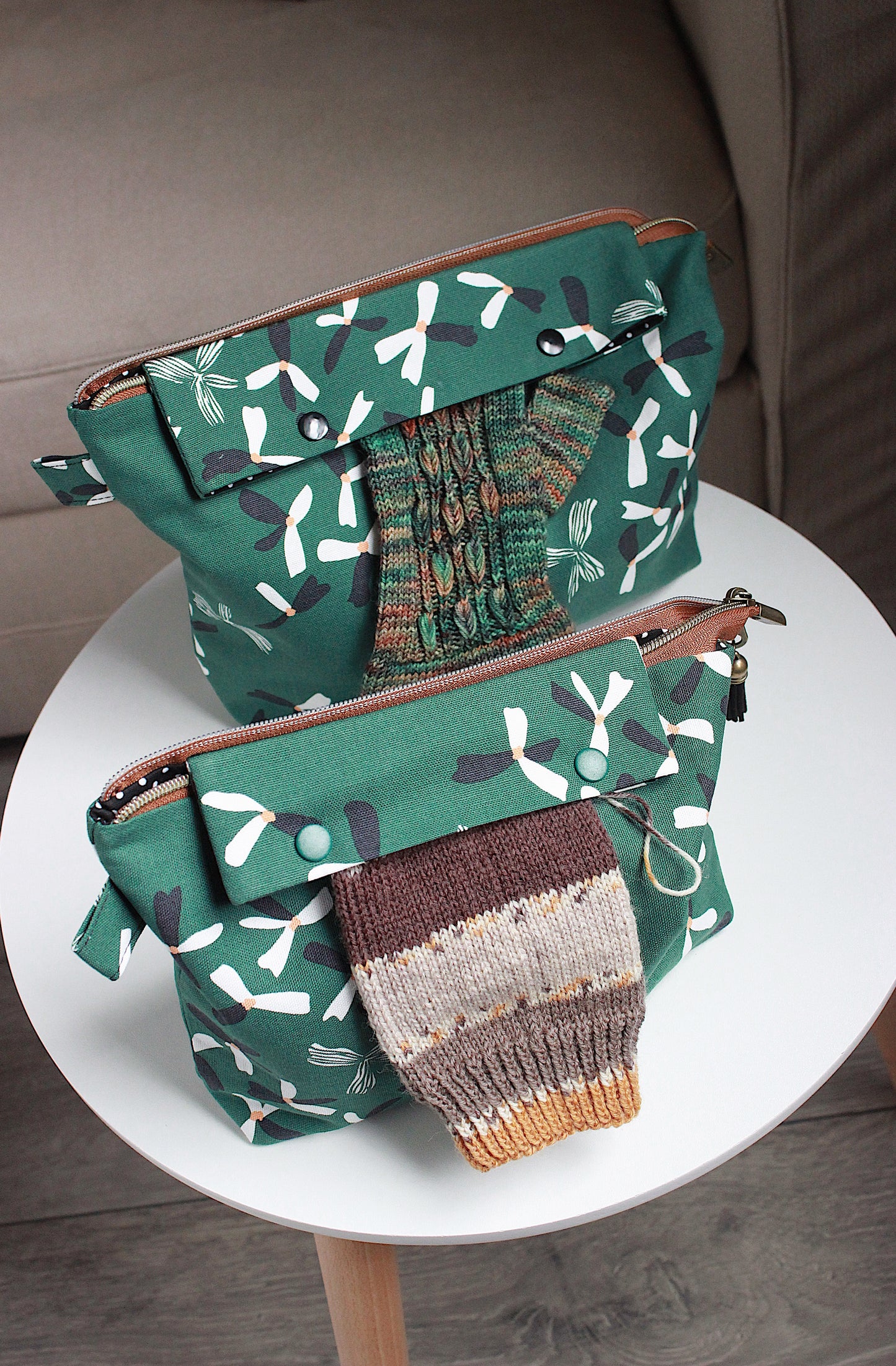Green Knitting Project Bag with Built-in DPN Holder