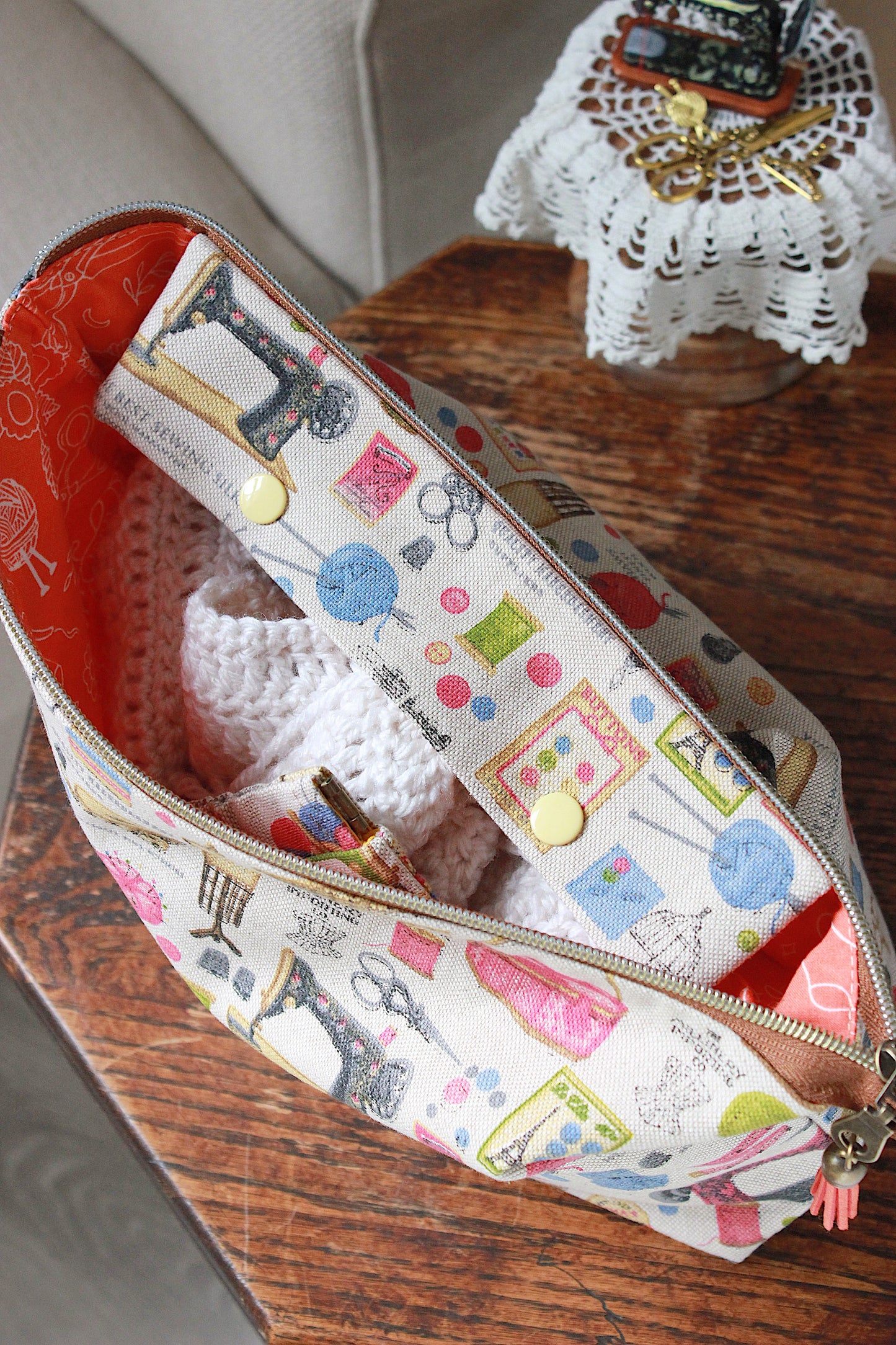 Multicolour Knitting Project Bag with Built-in DPN Holder & Matching Squeeze Purse