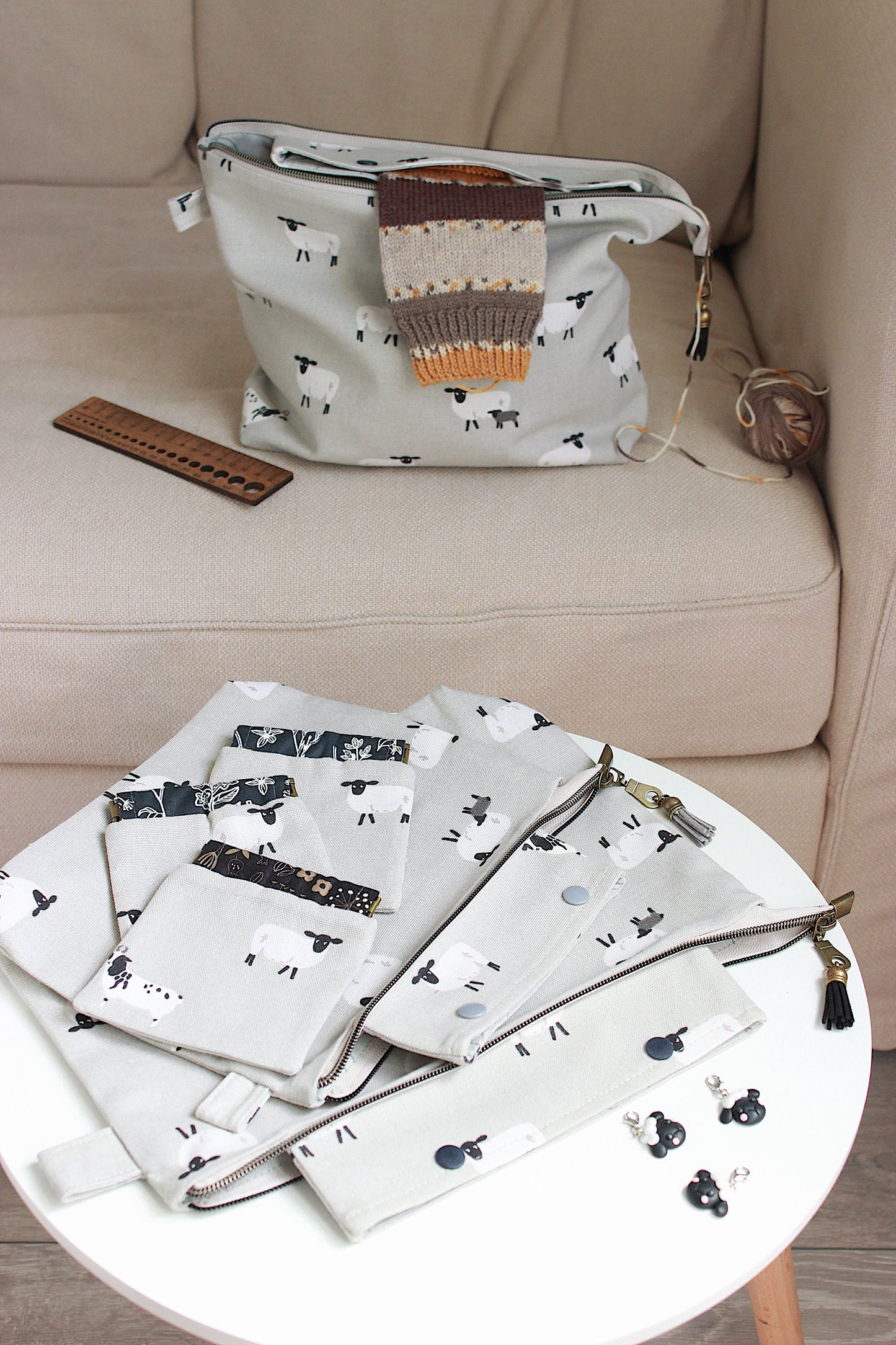 Sheep Knitting Project Bag with Built-in DPN Holder & Matching Squeeze Purse