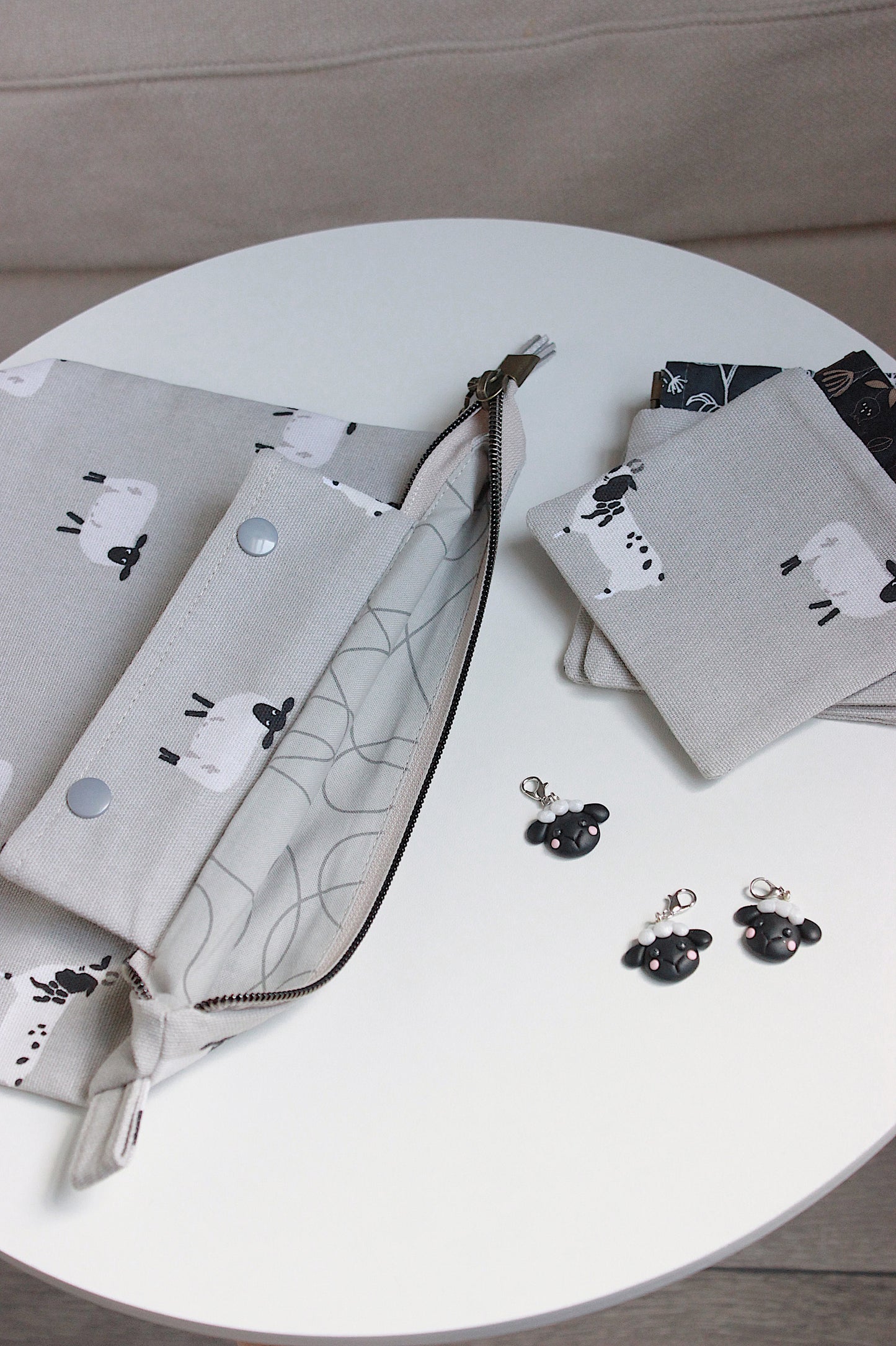 Sheep Knitting Project Bag with Built-in DPN Holder & Matching Squeeze Purse