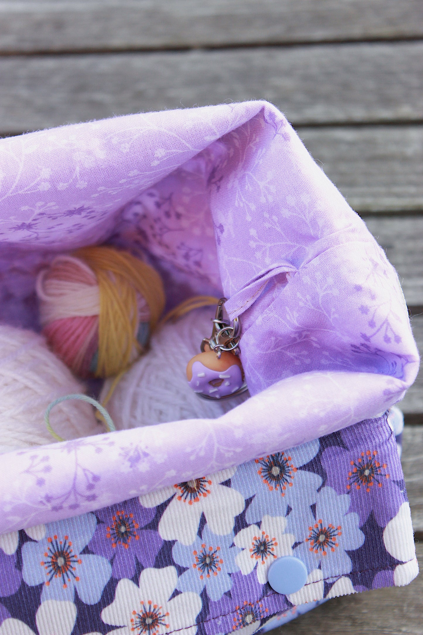 Purple Floral Needlecord Knitting Project Bag with Built-in DPN Holder & Matching Squeeze Purse