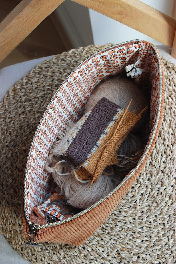 Quilted Ginger Corduroy Zipper Project Bag