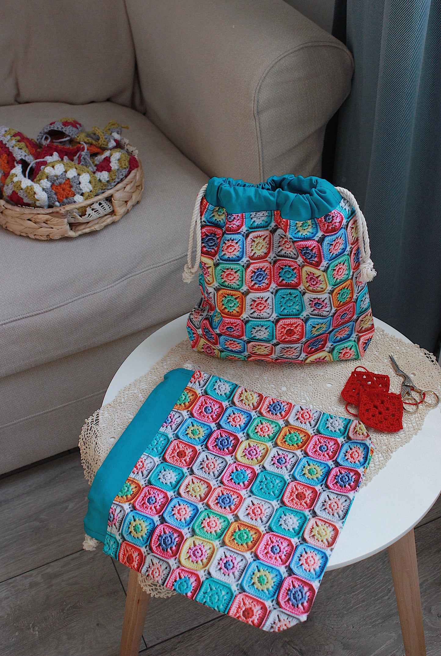 Vibrant 3D Look Granny Squares Drawstring Project Bag