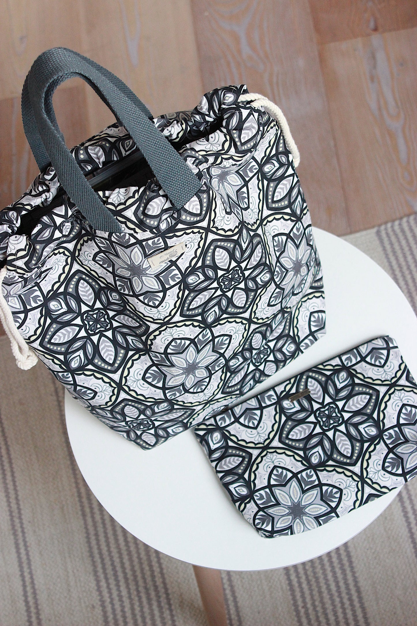 👜 Black & Grey Geometric Canvas Project Bag & Zipper Pouch