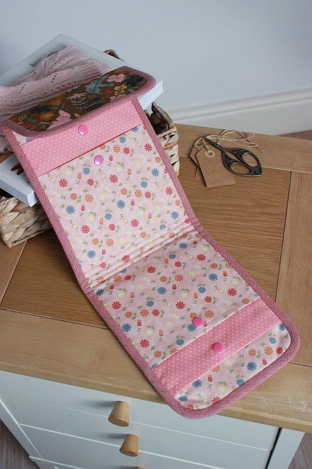 Floral Circular Knitting Needle Organiser