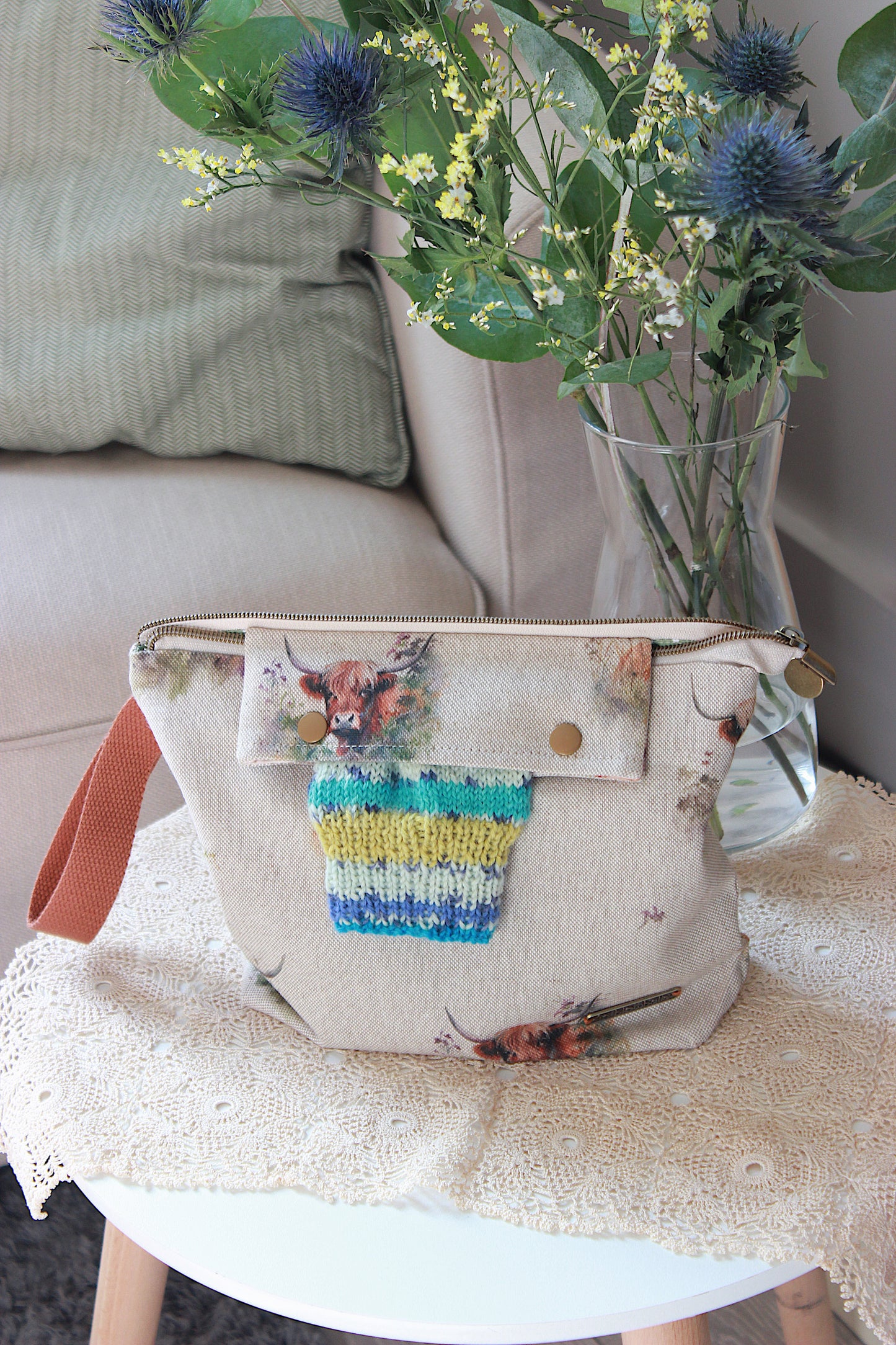 Knitting Project Bag with Built-in 15cm 6” DPN Holder| Highland Cows Printed Digital Canvas Fabric