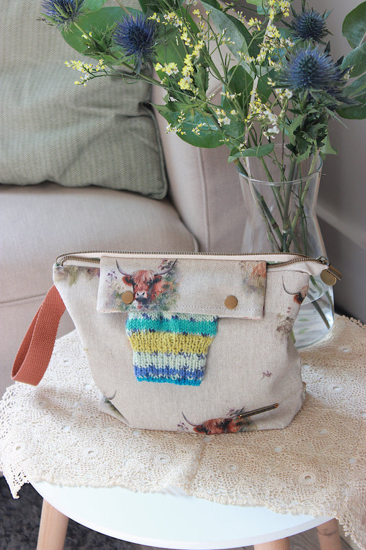 Knitting Project Bag with Built-in 15cm 6” DPN Holder| Highland Cows Printed Digital Canvas Fabric