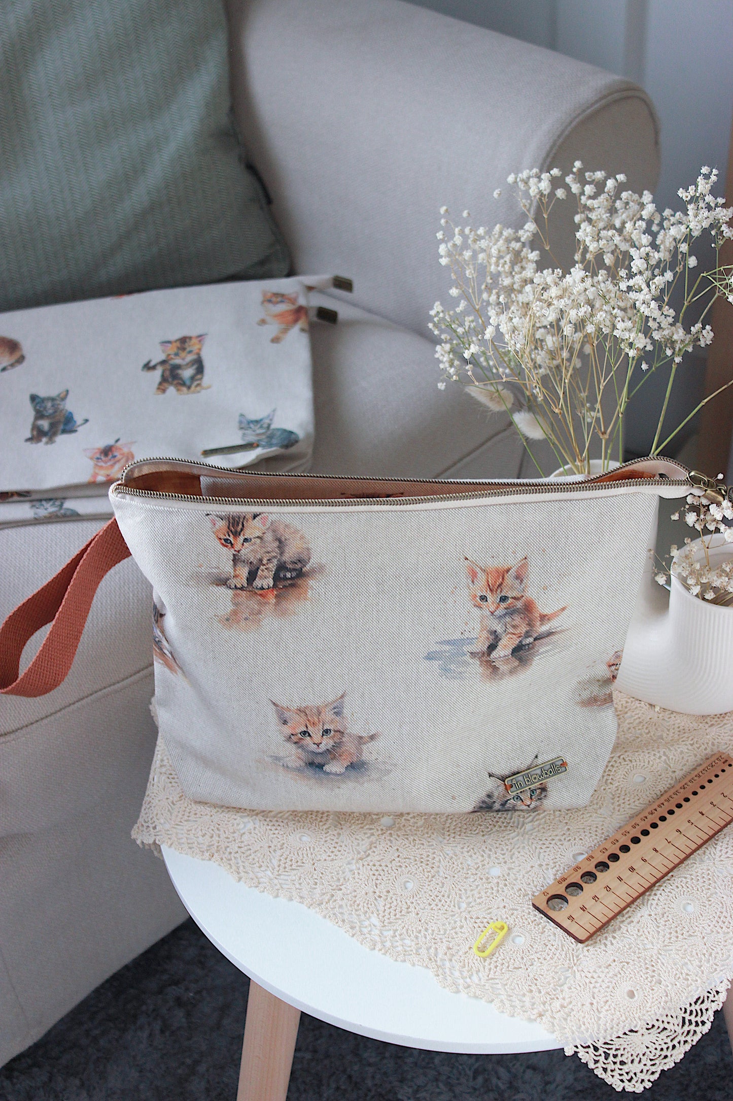 Cats Knitting Project Bag with Built-in DPN Holder & Matching Squeeze Purse | Handmade To Order