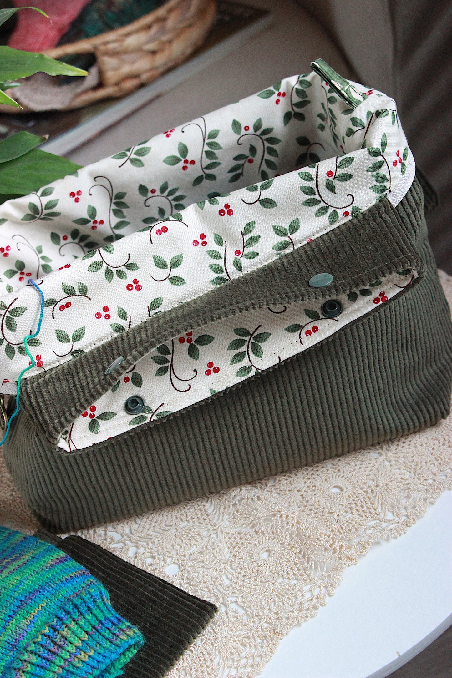 Olive Green Corduroy Knitting Project Bag with Built-in Needle Holder & Matching Squeeze Purse