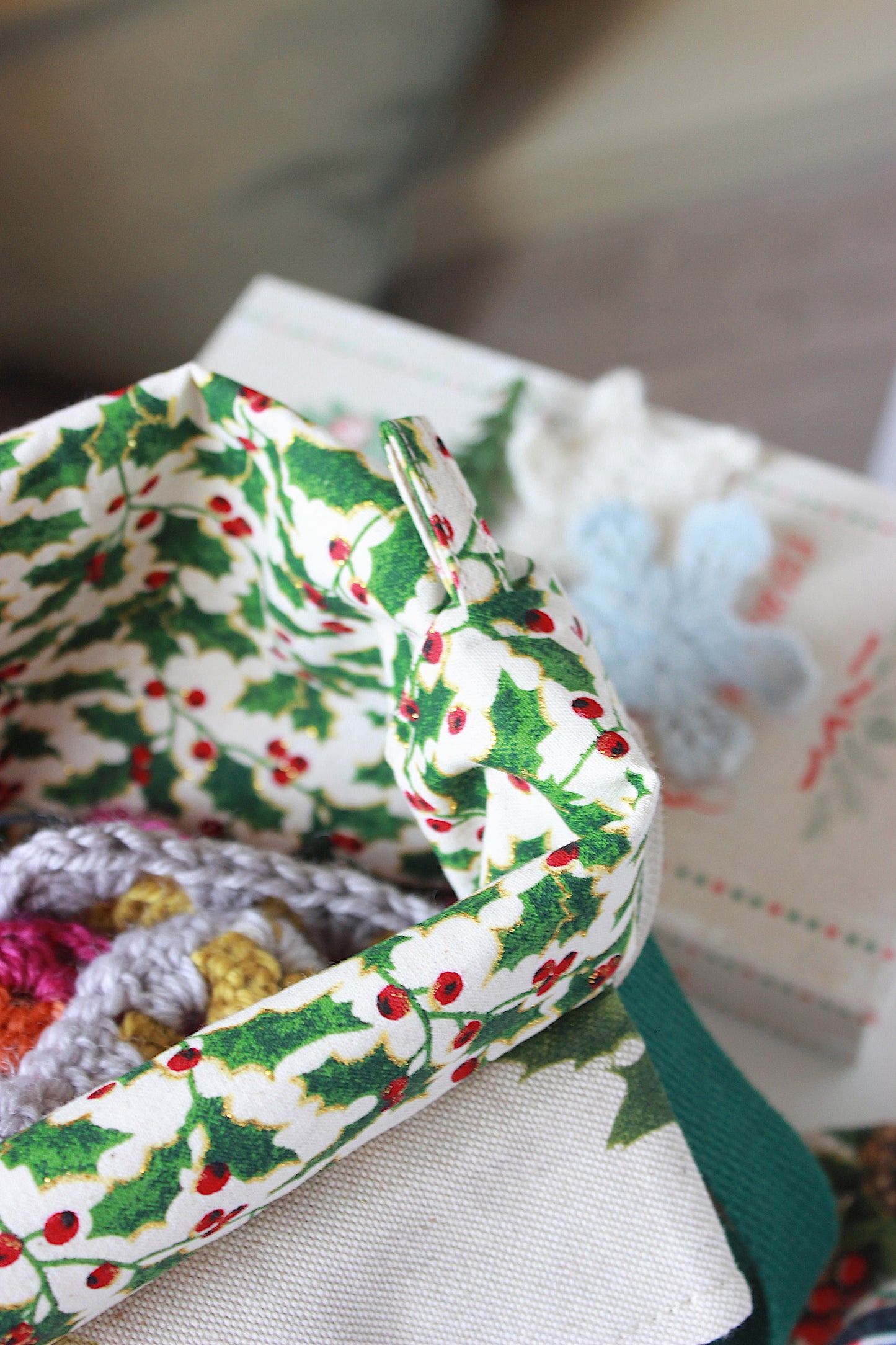Christmas Knitting Project Bag with Built-in 20cm 8” Needle Holder | Printed Digital Canvas Fabric | Glitter Cotton Lining
