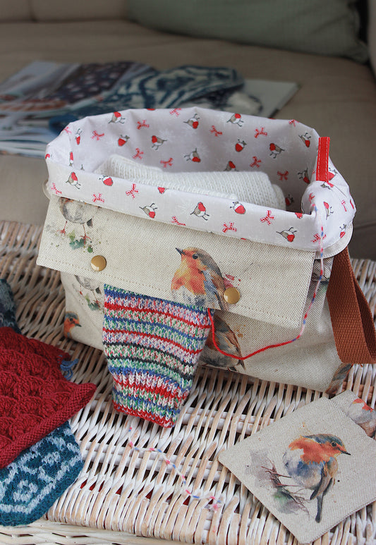 Knitting Project Bag with Built-in 20cm 8” DPN Holder & Matching Squeeze Purse | Robins Printed Digital Canvas Fabric | Christmas