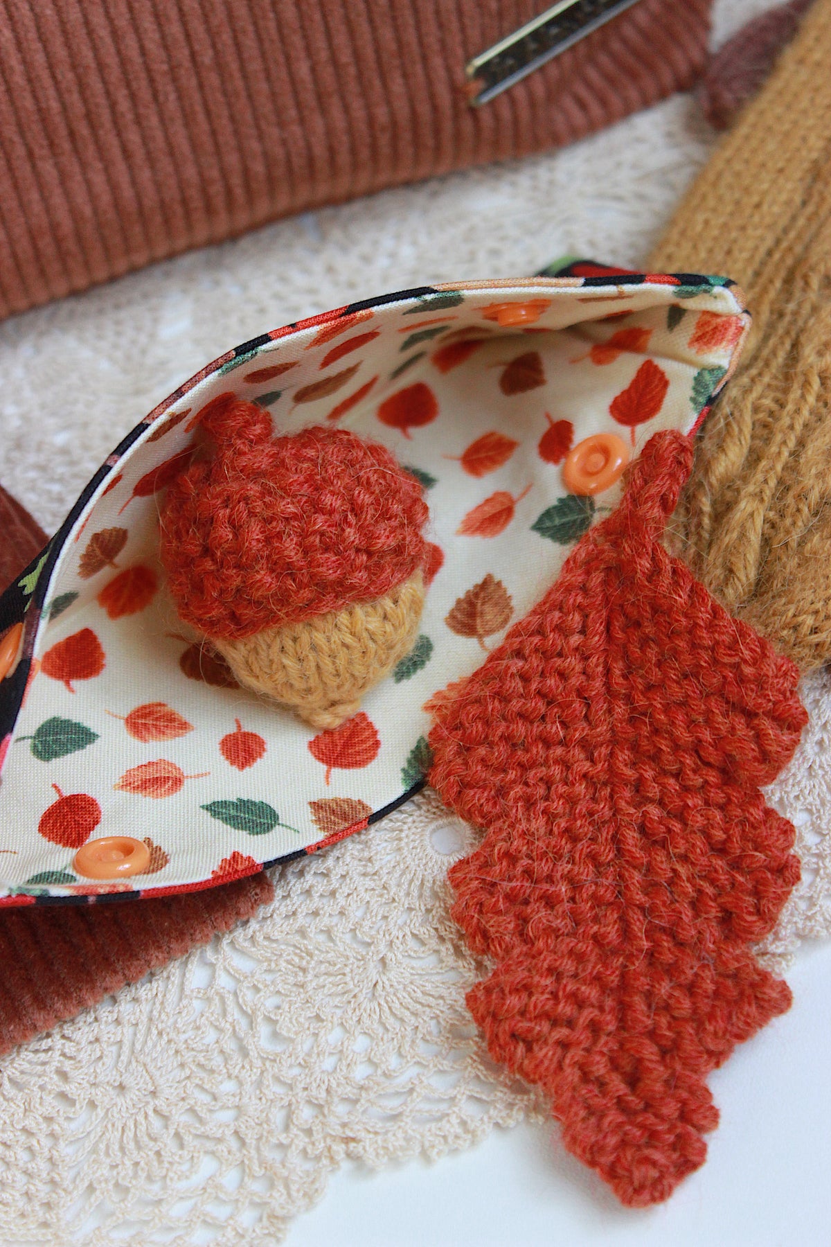 Autumnal DPN Holder