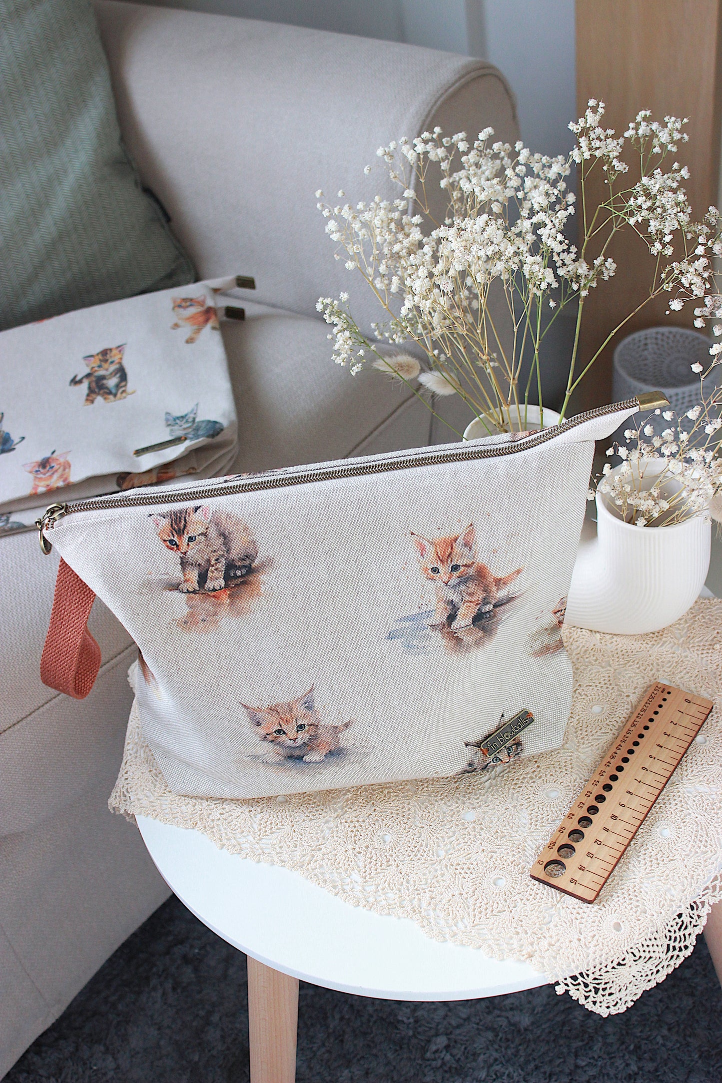 Cats Knitting Project Bag with Built-in DPN Holder & Matching Squeeze Purse | Handmade To Order
