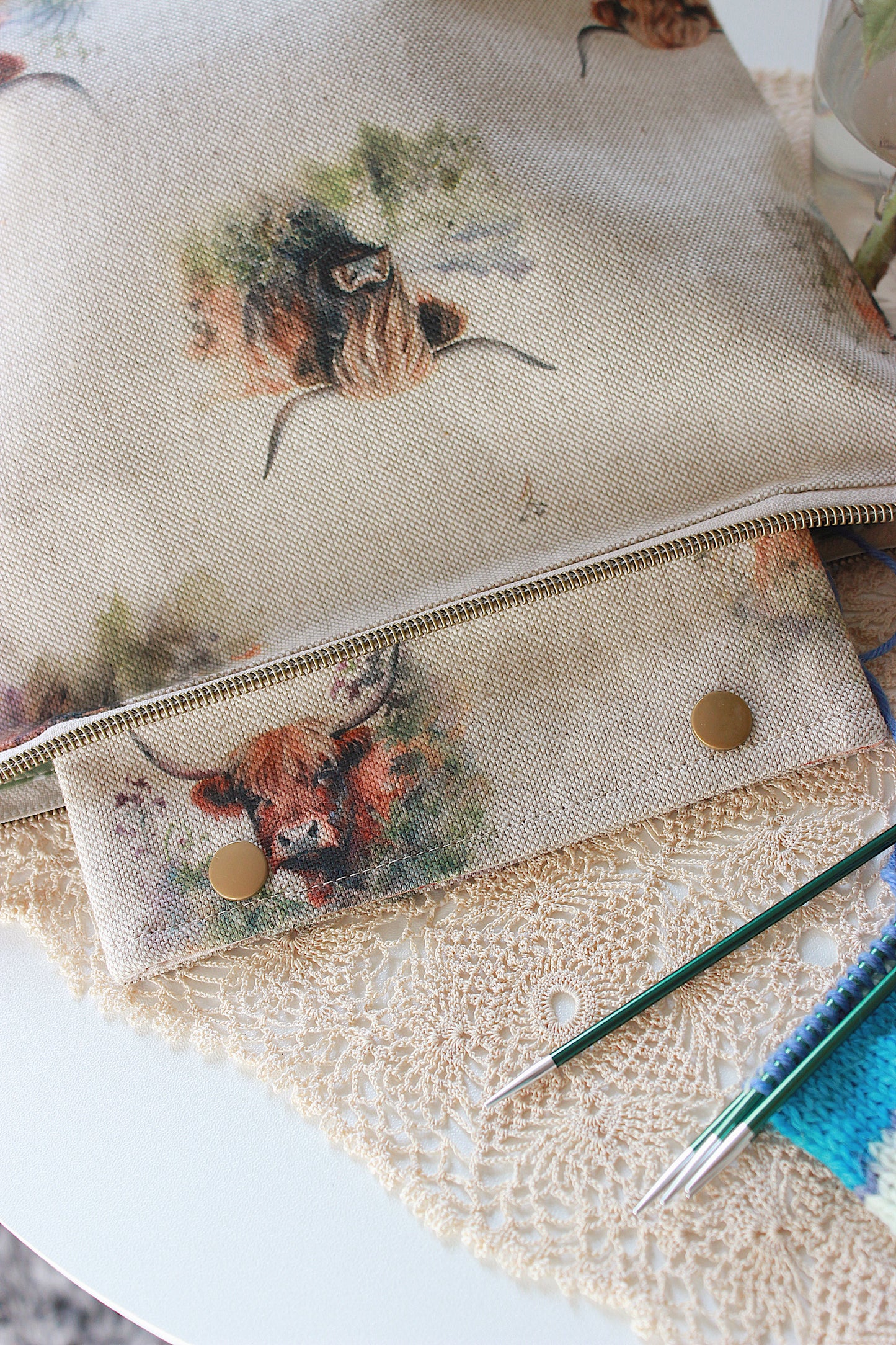 Knitting Project Bag with Built-in 15cm 6” DPN Holder| Highland Cows Printed Digital Canvas Fabric