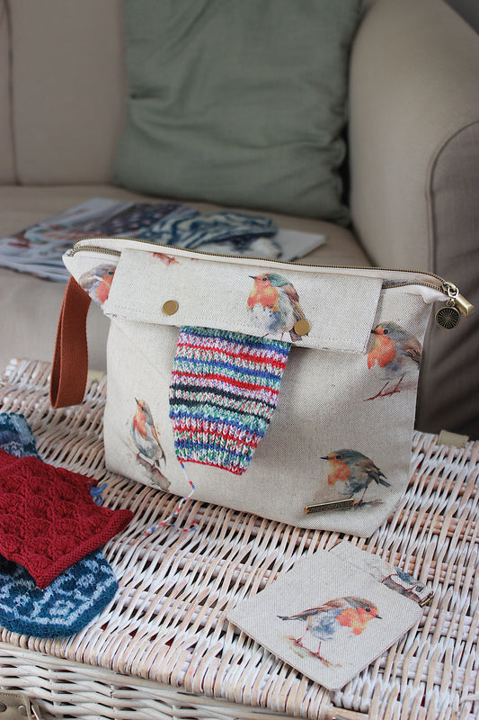 Knitting Project Bag with Built-in 20cm 8” DPN Holder & Matching Squeeze Purse | Robins Printed Digital Canvas Fabric | Christmas
