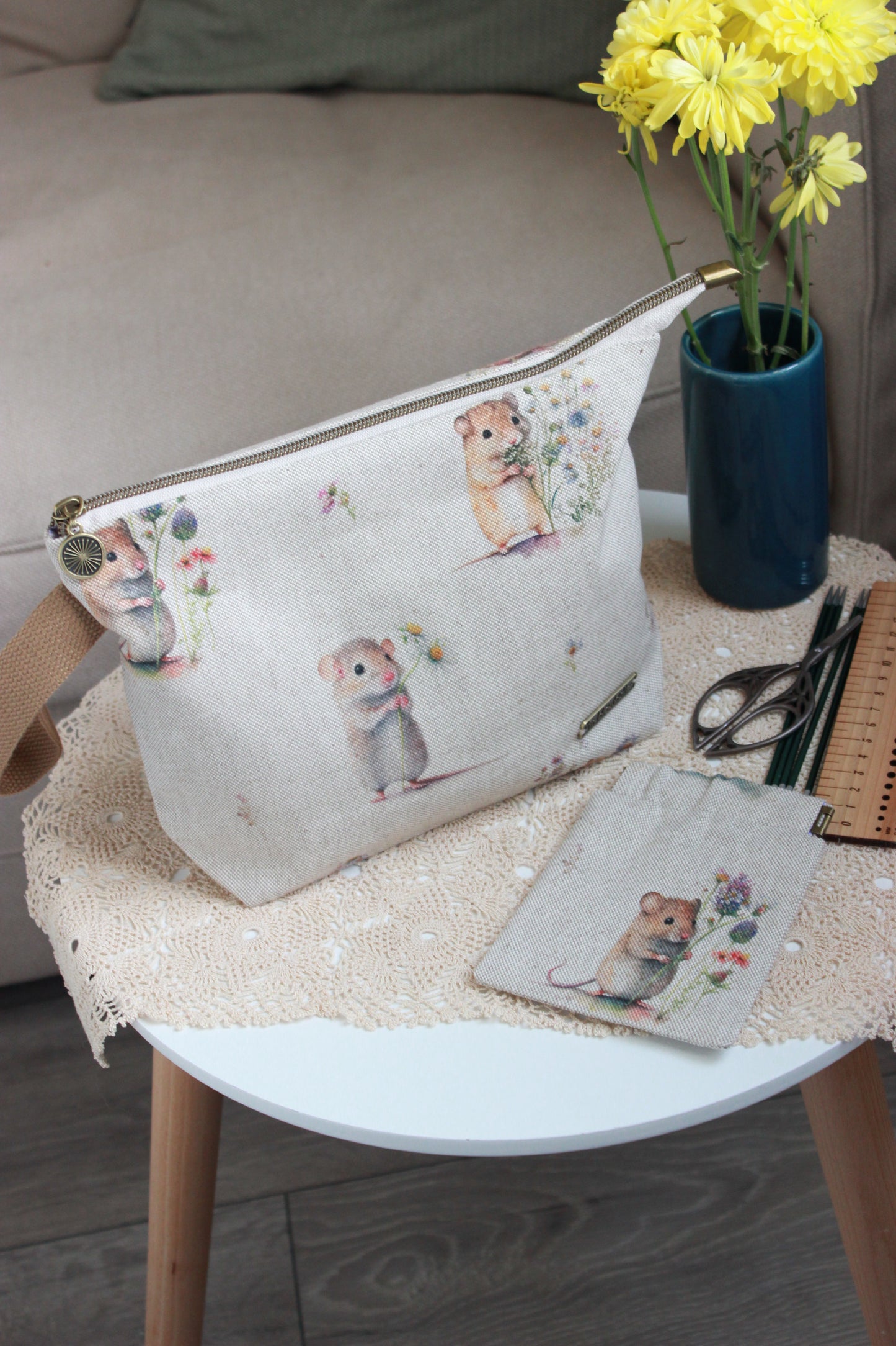 Knitting Project Bag with Built-in DPN Holder & Matching Squeeze Purse | Hamsters Printed Digital Canvas Fabric