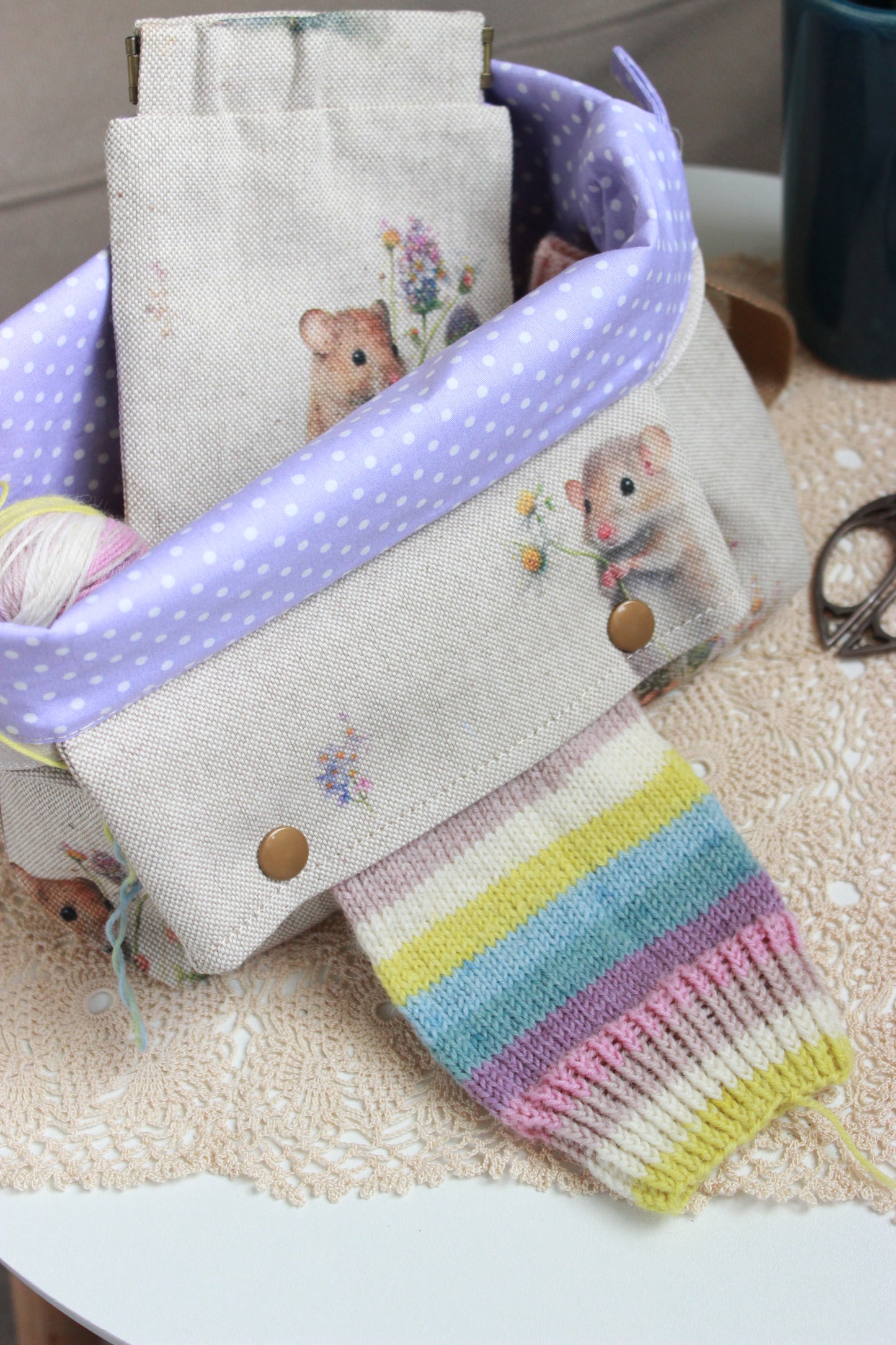 Knitting Project Bag with Built-in DPN Holder & Matching Squeeze Purse | Hamsters Printed Digital Canvas Fabric