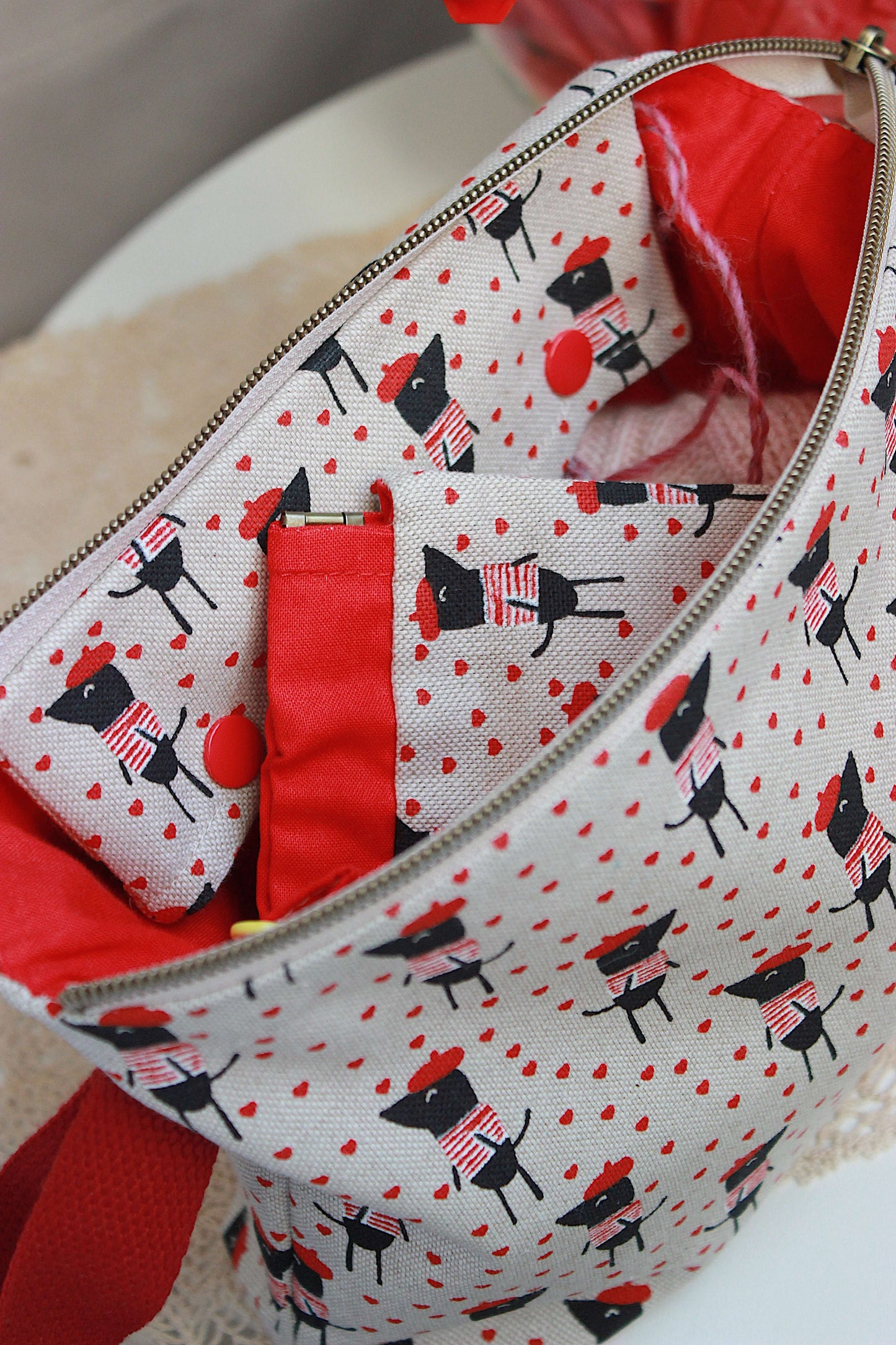 Knitting Project Bag with Built-in DPN Holder & Matching Squeeze Purse – “Paris Dogs” Print