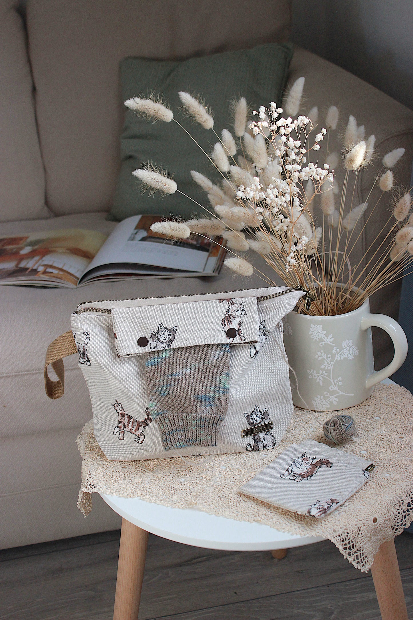 Cats Knitting Project Bag with Built-in DPN Holder & Matching Squeeze Purse | Handmade To Order