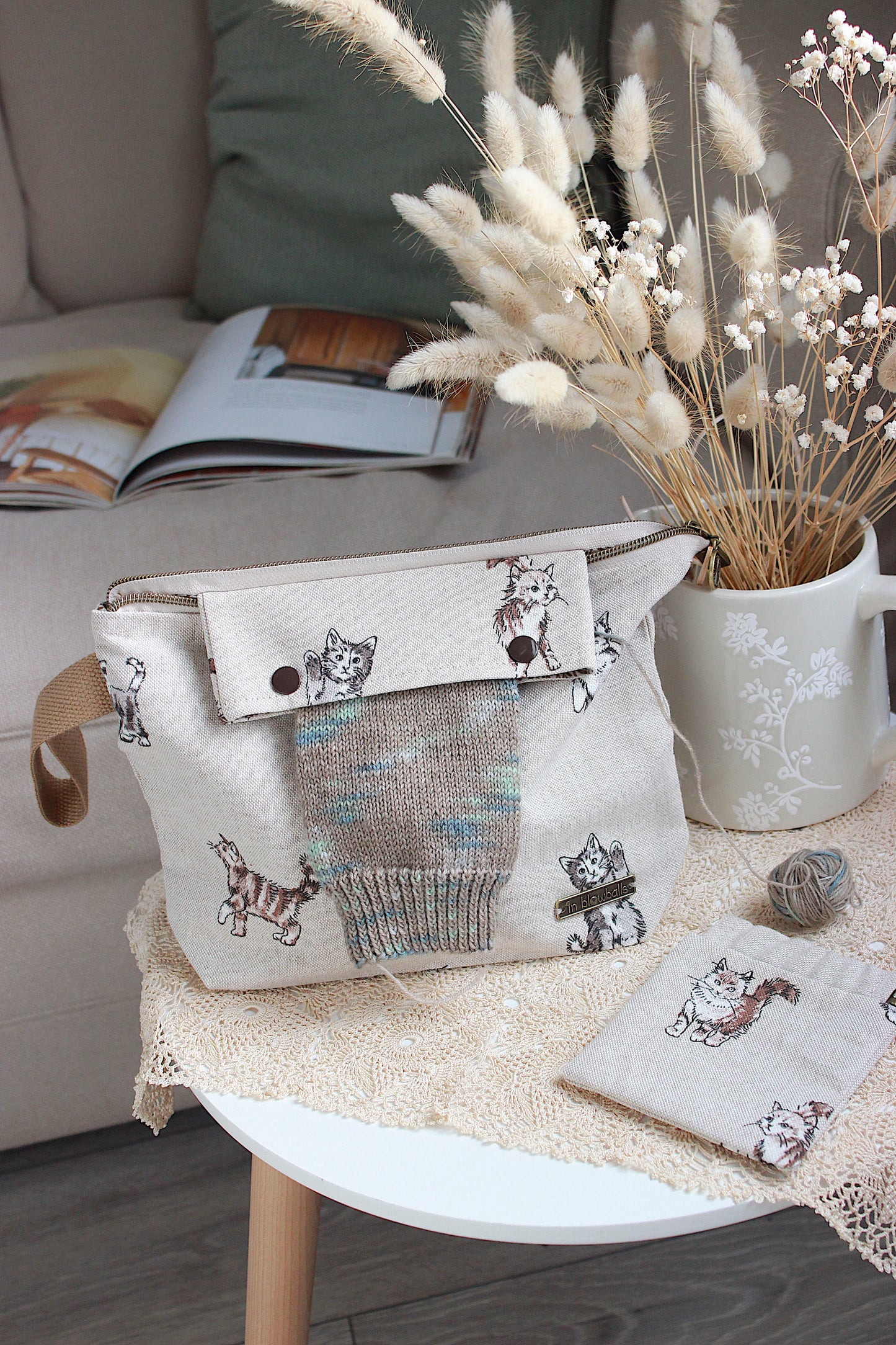 Cats Knitting Project Bag with Built-in DPN Holder & Matching Squeeze Purse | Handmade To Order