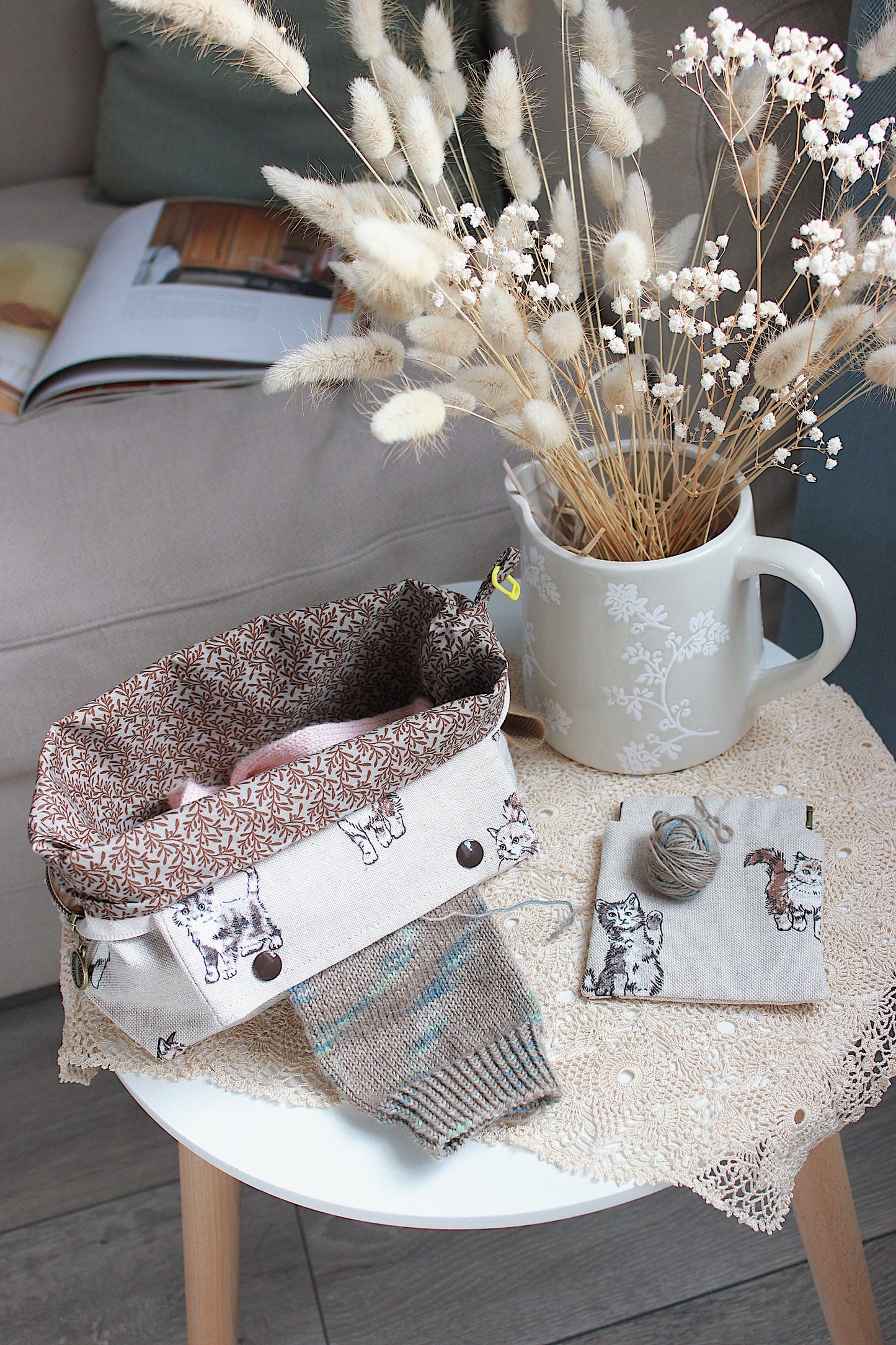 Cats Knitting Project Bag with Built-in DPN Holder & Matching Squeeze Purse | Handmade To Order