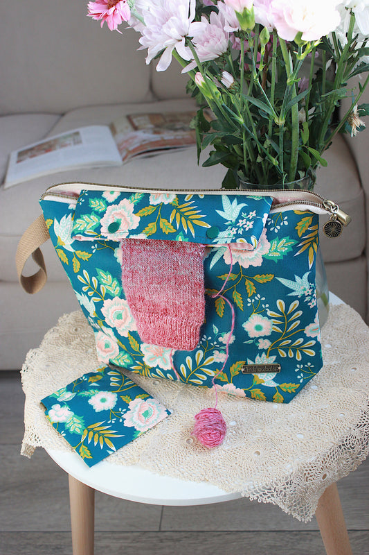 Waterproof Floral Knitting Project Bag with Built-in Needle Holder & Matching Squeeze Purse