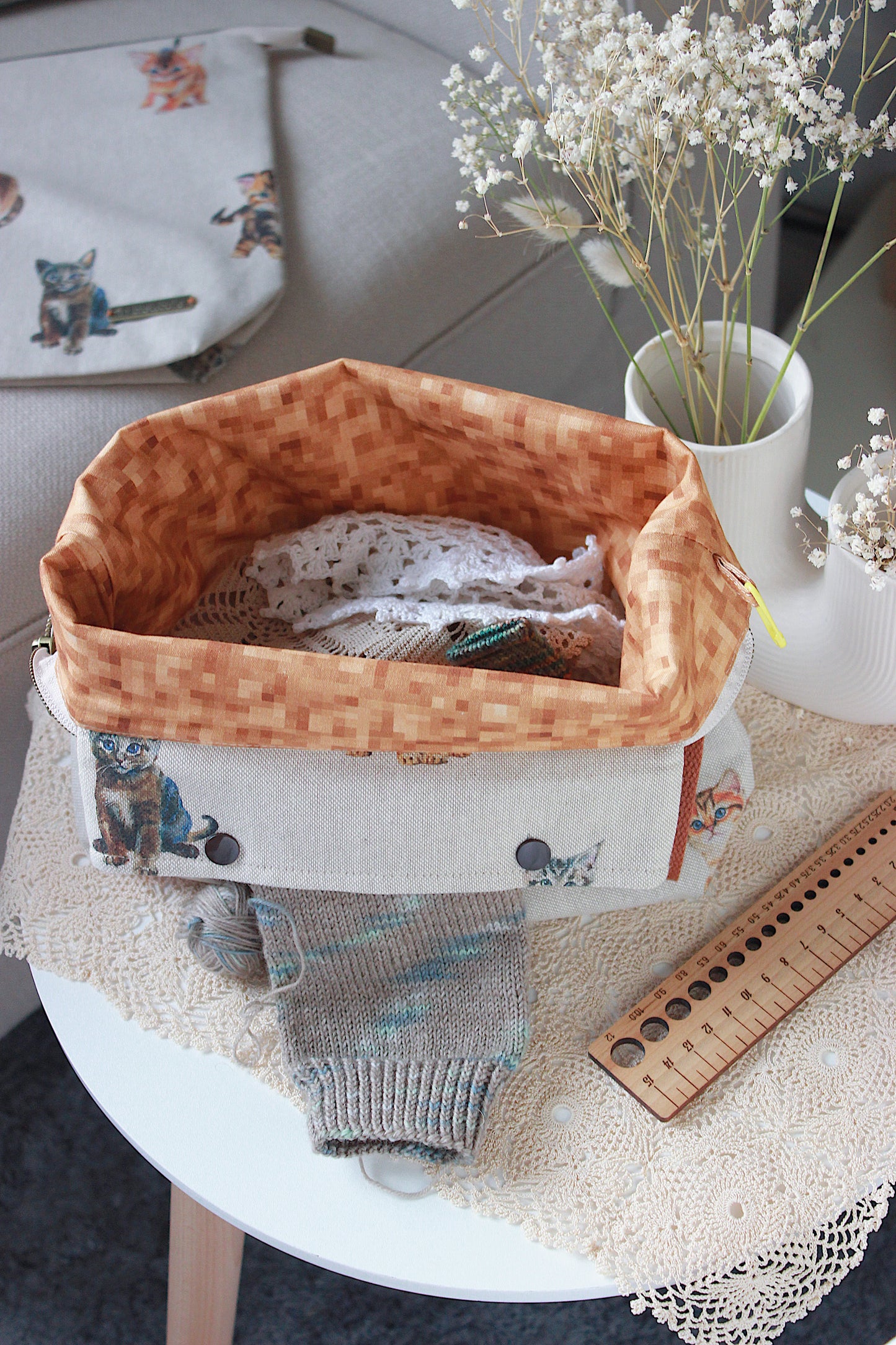 Cats Knitting Project Bag with Built-in DPN Holder & Matching Squeeze Purse | Handmade To Order
