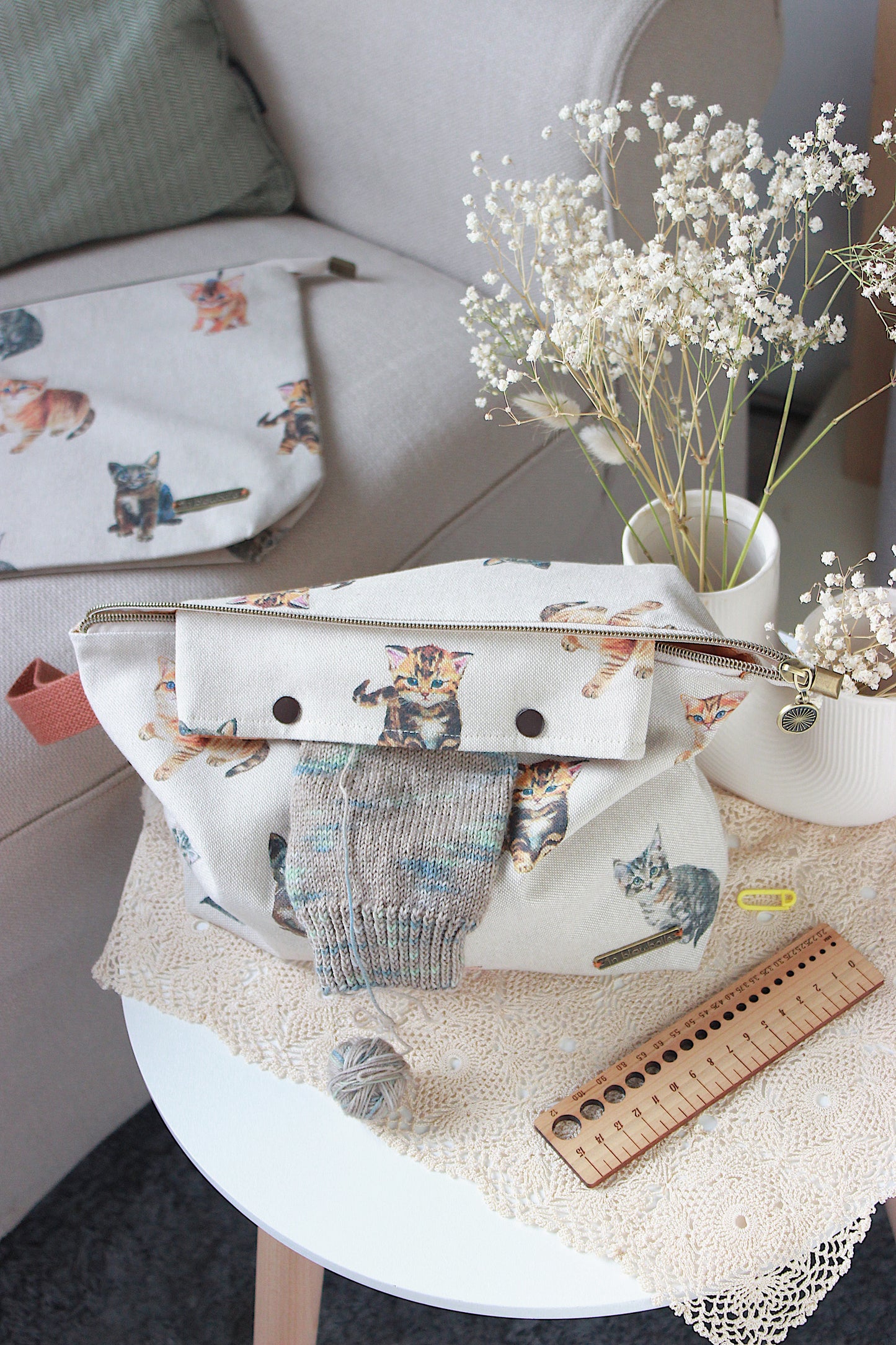 Cats Knitting Project Bag with Built-in DPN Holder & Matching Squeeze Purse | Handmade To Order