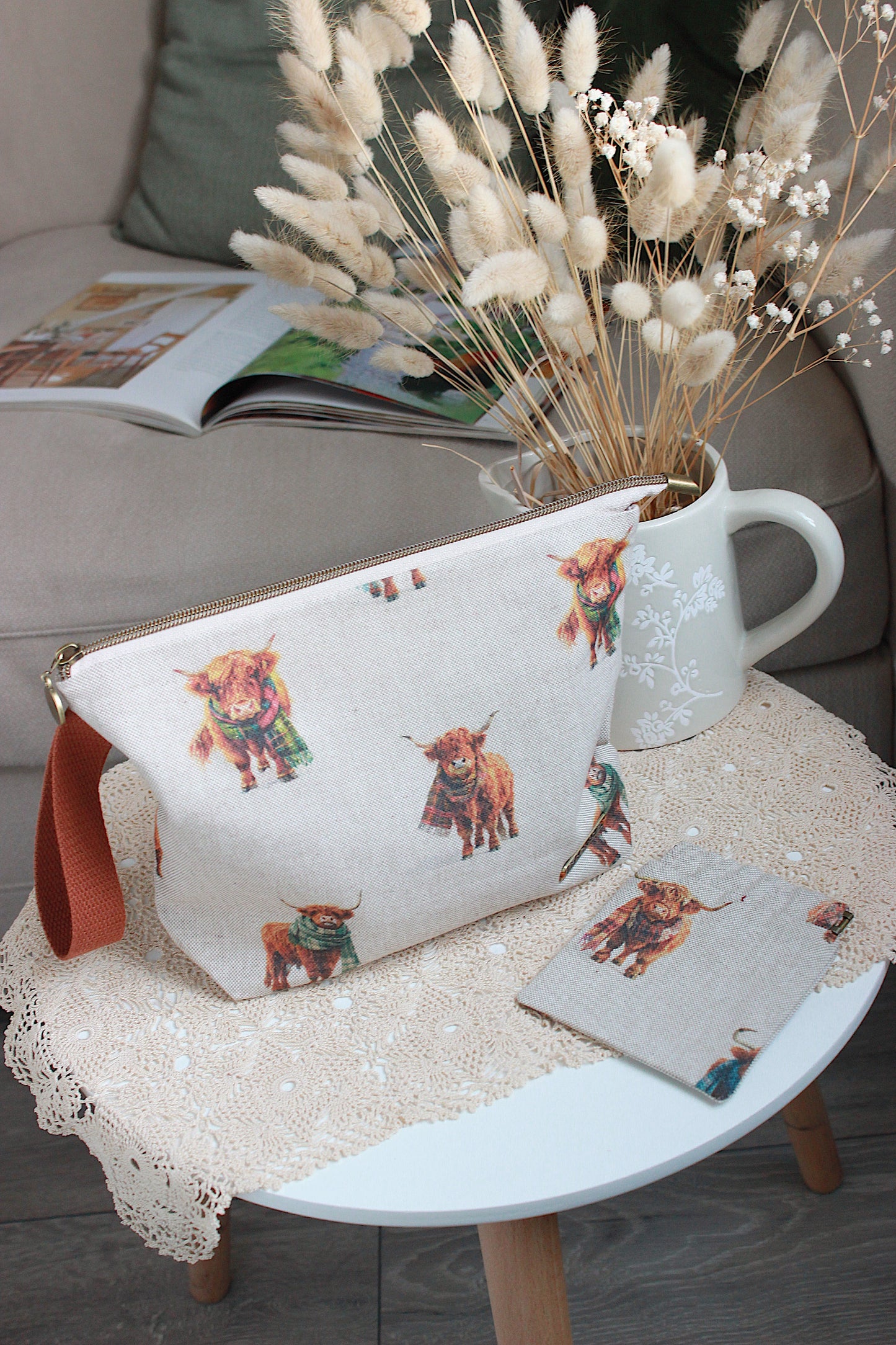 Knitting Project Bag with Built-in DPN Holder & Matching Squeeze Purse | Highland Cows Printed Digital Canvas Fabric