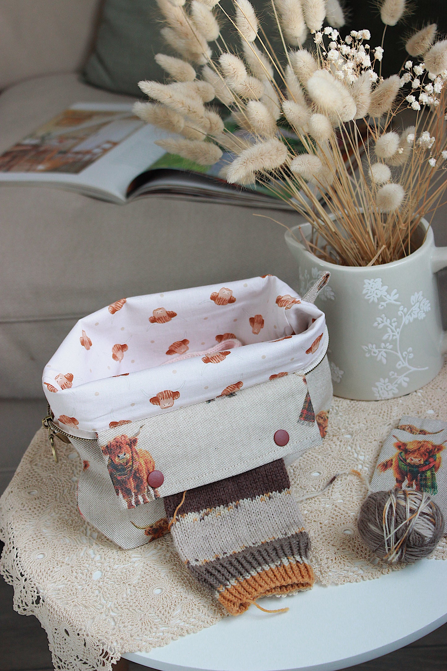 Knitting Project Bag with Built-in DPN Holder & Matching Squeeze Purse | Highland Cows Printed Digital Canvas Fabric