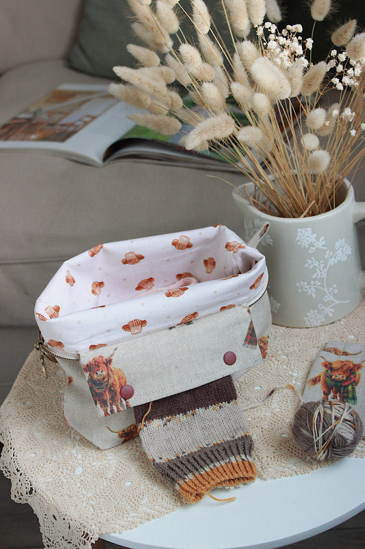 Knitting Project Bag with Built-in DPN Holder & Matching Squeeze Purse | Highland Cows Printed Digital Canvas Fabric