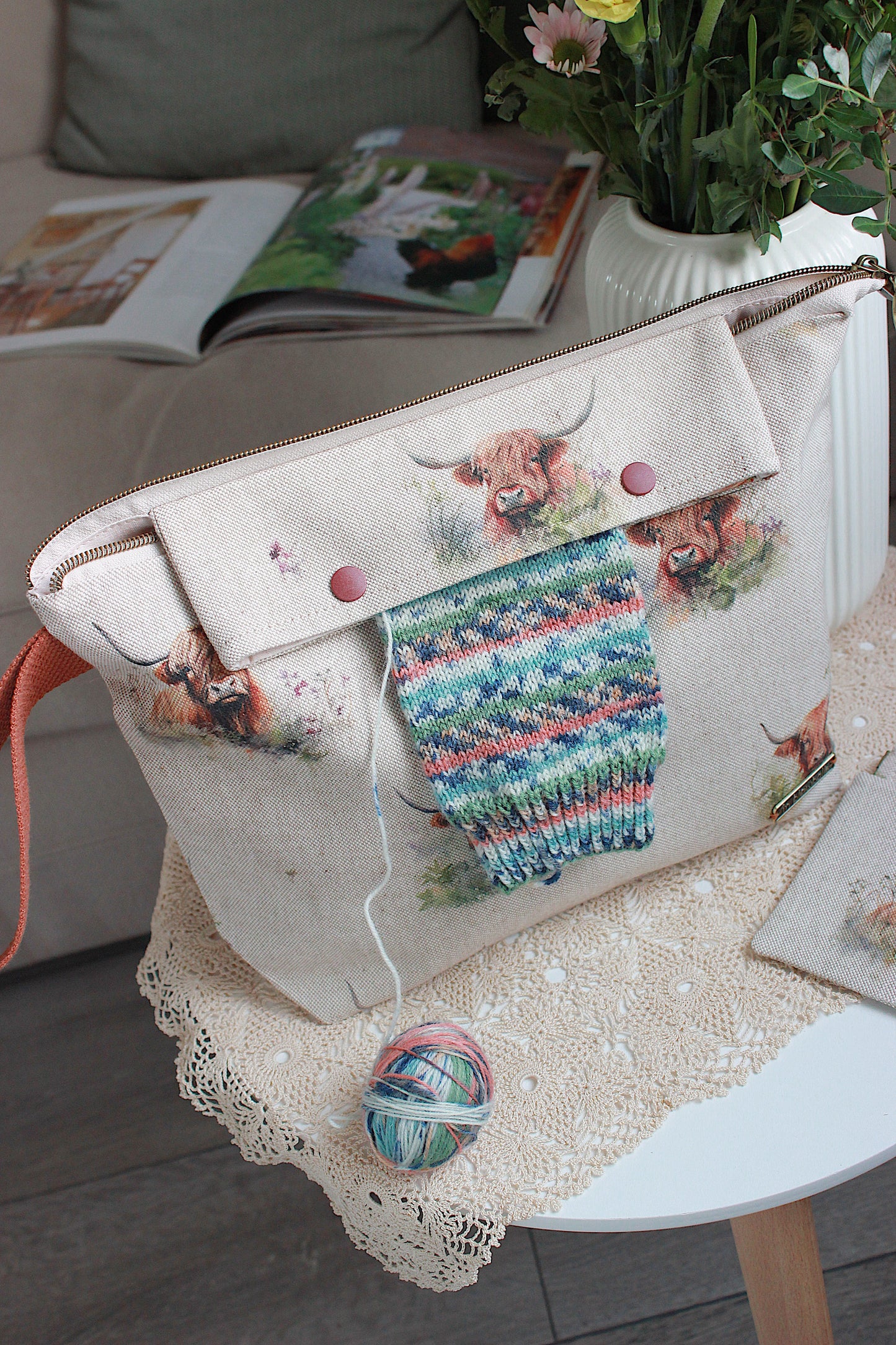 Knitting Project Bag with Built-in 20cm 8” DPN Holder & Matching Squeeze Purse | Highland Cows Printed Digital Canvas Fabric