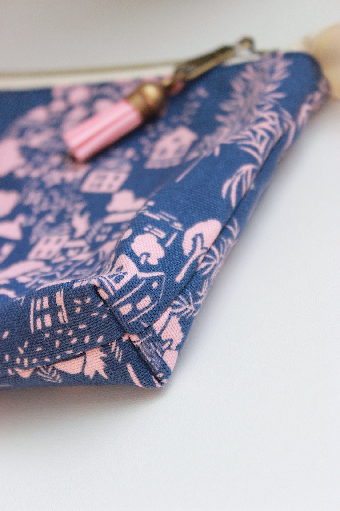 Whimsical Countryside Oxford Fabric Zipper Pouch & Metal Frame Purse