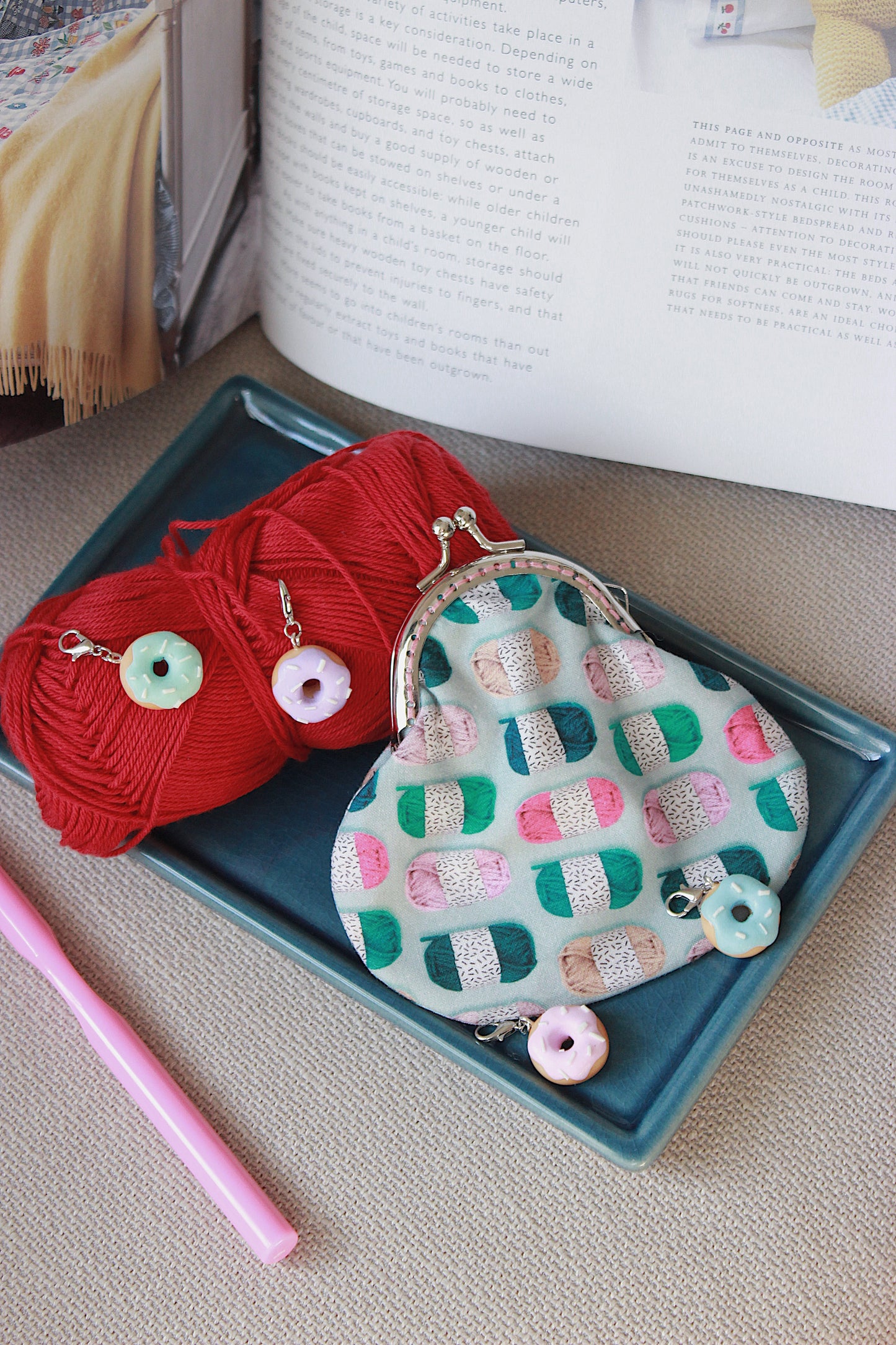 Colourful Yarn Skeins Metal Frame Coin Purse