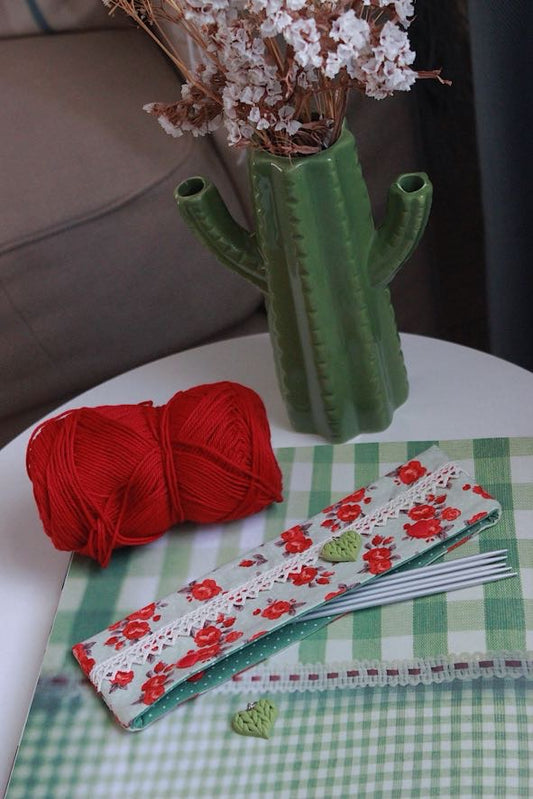 Red Flowers DPN Holder