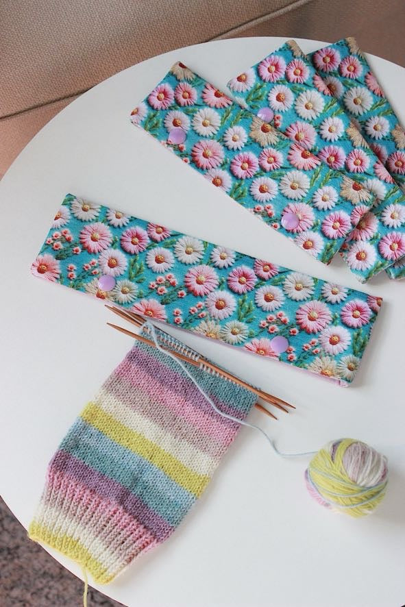 Embroidery Look Floral DPN/Crochet Hook Holder with Lace