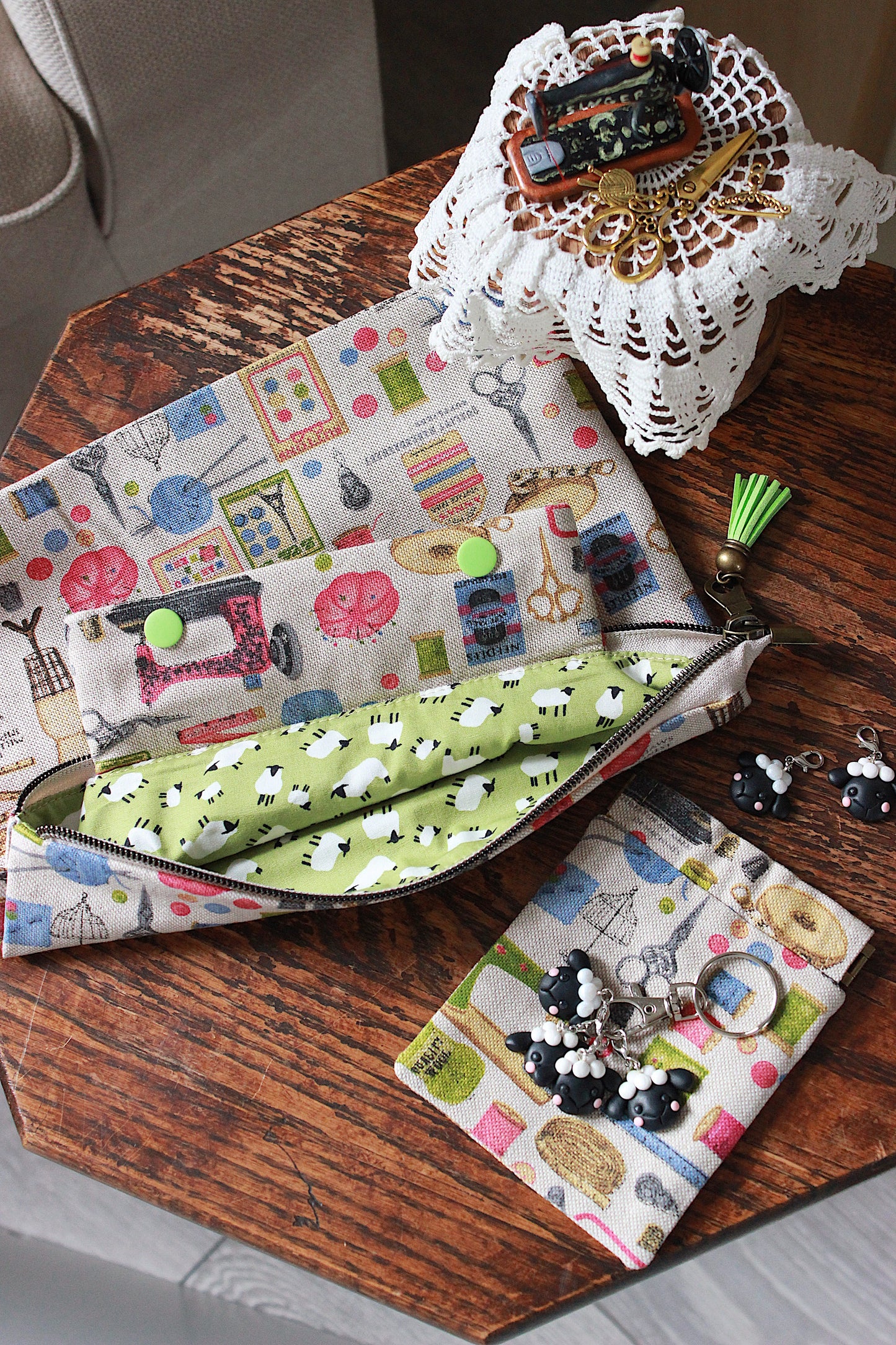 Multicolour Knitting Project Bag with Built-in DPN Holder & Matching Squeeze Purse